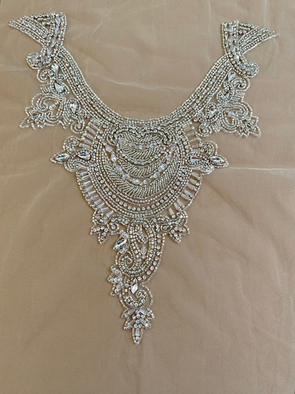 Ezüst Haute Couture panel