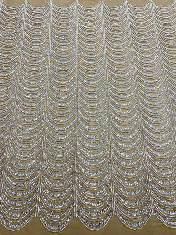 Ezüst Couture Csipke Nude Tüllön Geometriai Mintával, Gyöngyökkel, Gyöngyökkel és Flitterekkel