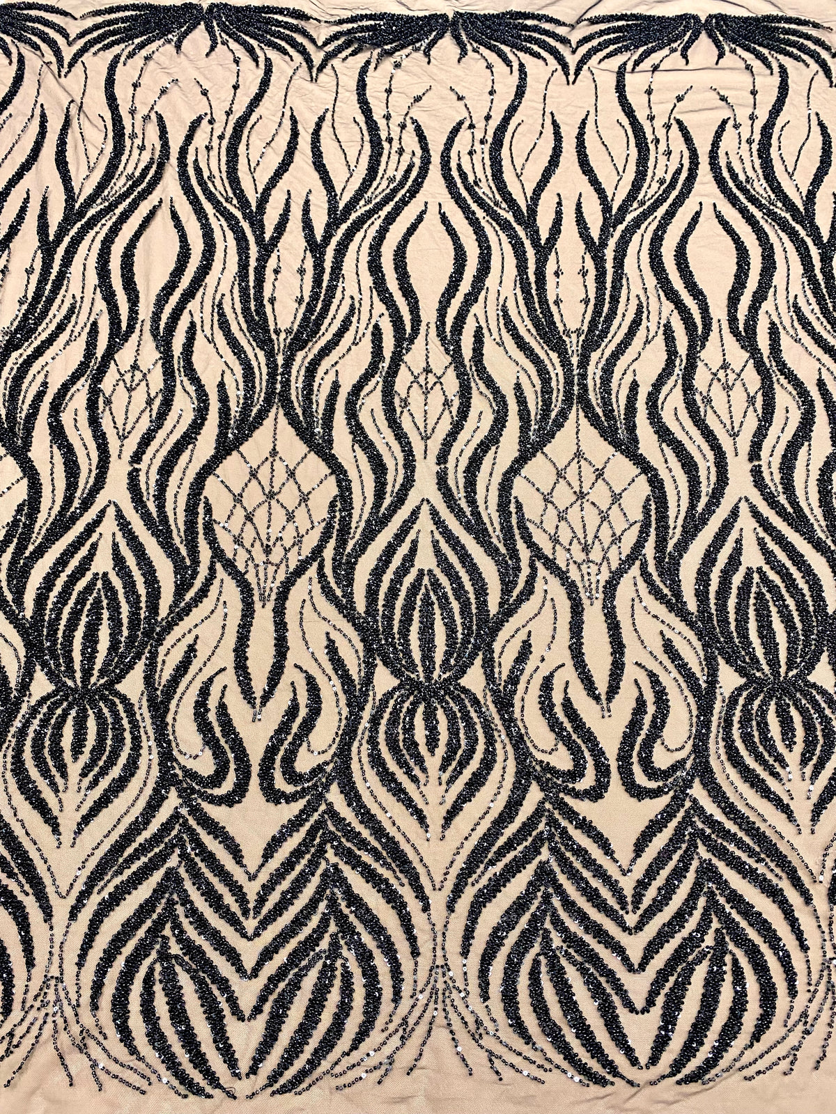 Dantela Couture Neagra cu Model Geometric, cu Margele si Paiete