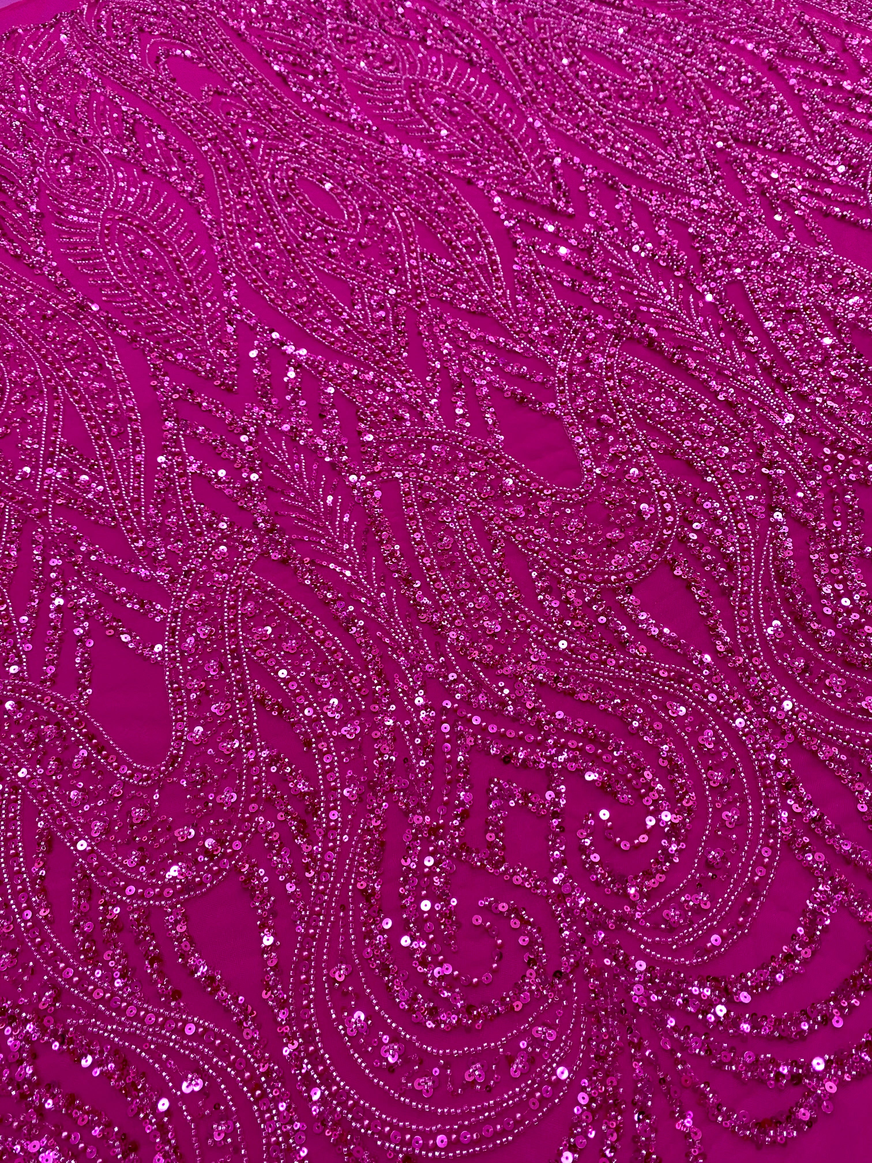 Dantela Couture Fucsia geometriai mintával, gyöngyökkel, gyöngyöcskékkel és flitterekkel