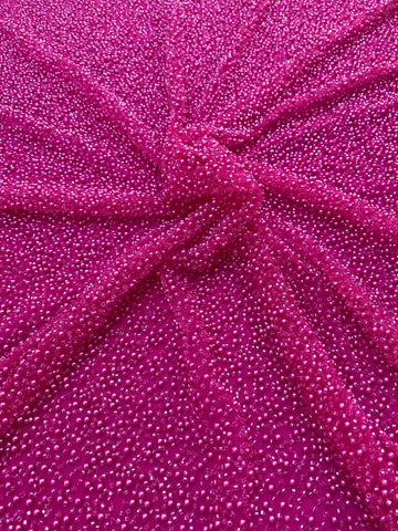 Dantela Couture Fucsia általános mintával, gyöngyökkel és gyöngyöcskékkel