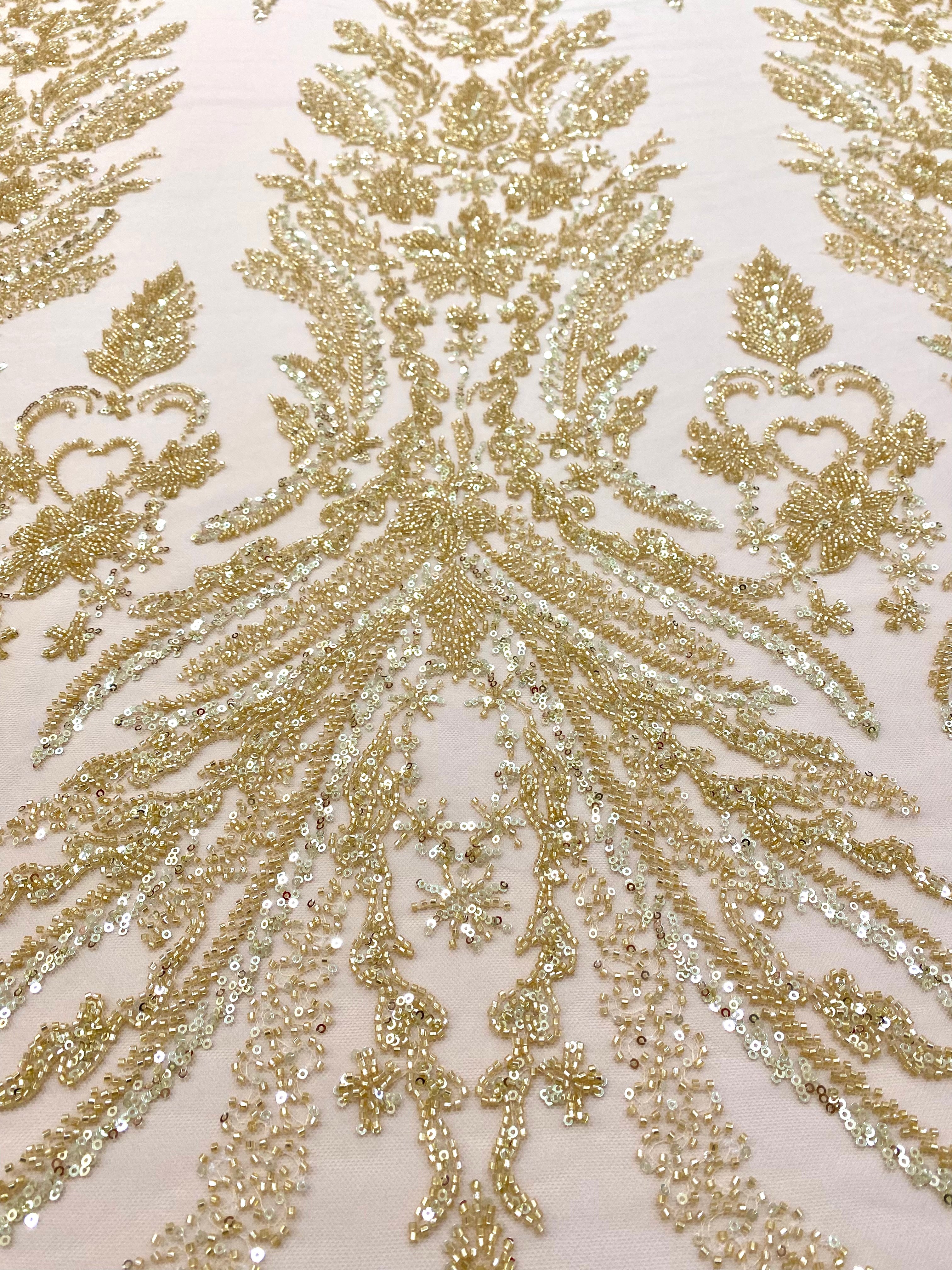 Dantela Couture Aurie cu Model Floral, cu Perle, Margele si Paiete