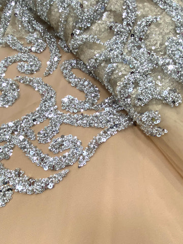 Csipke Couture ezüst tüll nude alapon gyöngyökkel és flitterekkel