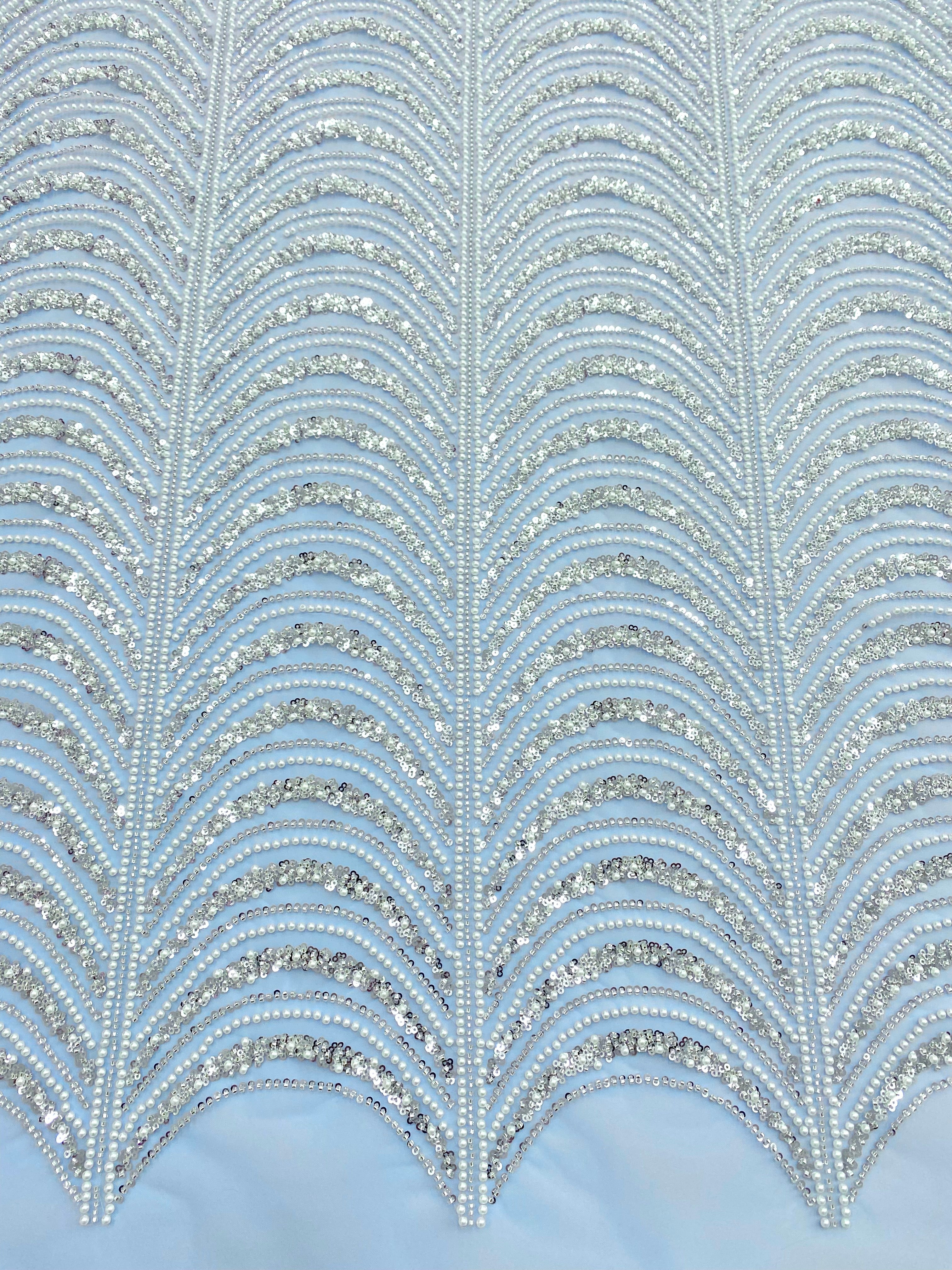 Dantela Couture Argintie pe Tulle Bleu cu Model Geometric, cu Perle, Margele si Paiete