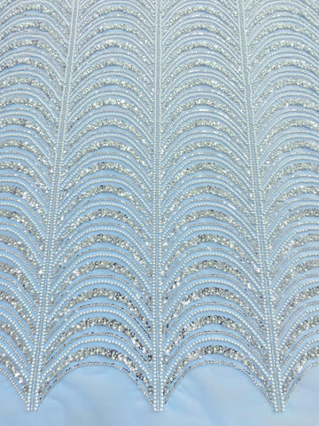 Dantela Couture Argintie pe Tulle Bleu cu Model Geometric, cu Perle, Margele si Paiete