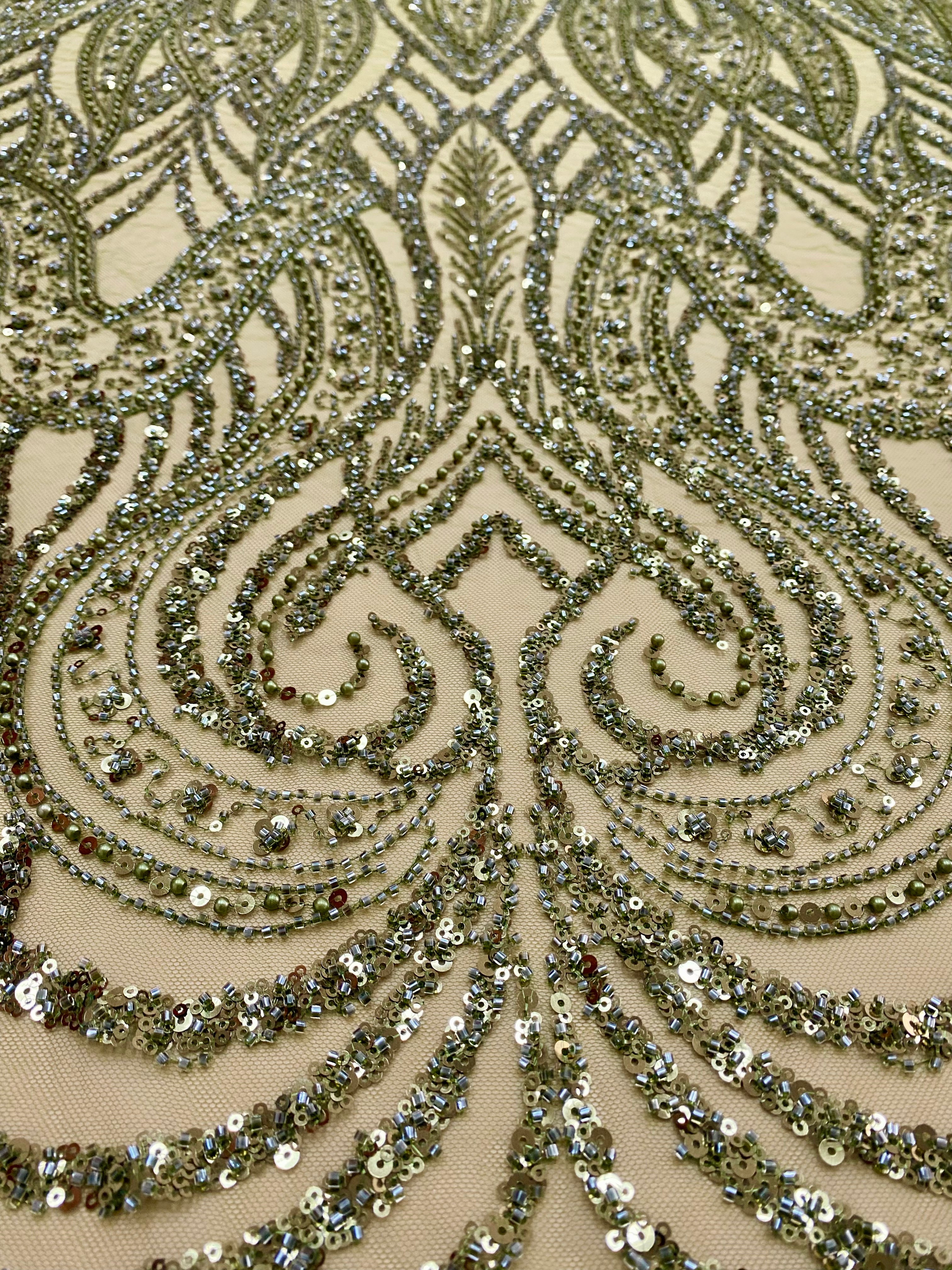 Dantela Couture Olive geometriai mintával, gyöngyökkel, gyöngyökkel és flitterekkel