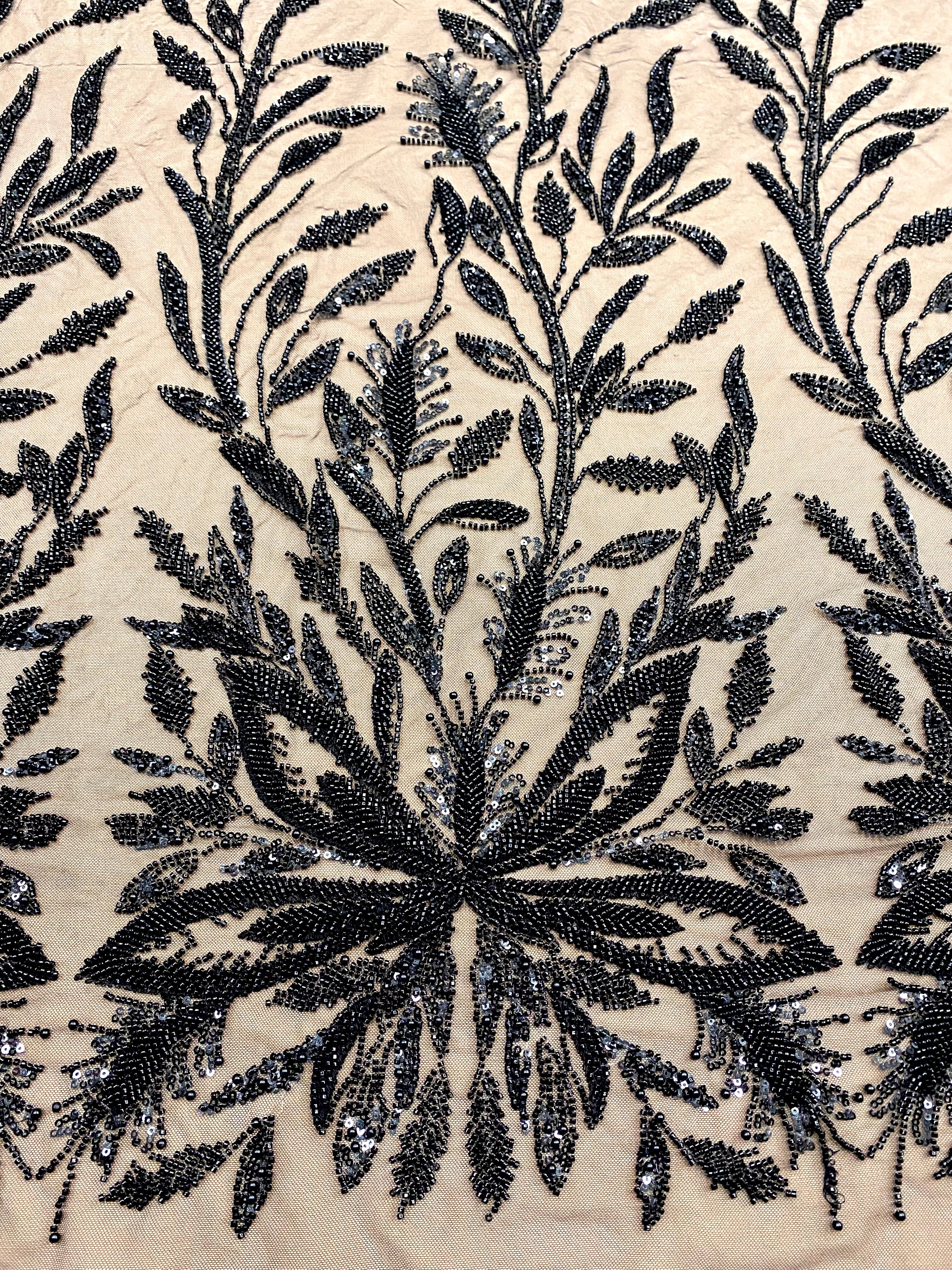 Dantela Couture Neagra cu Model Floral, cu Perle, Margele si Paiete