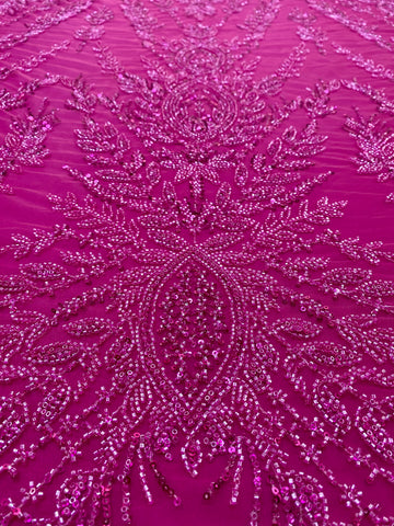 Dantela Couture Fucsia szimmetrikus mintával, gyöngyökkel és flitterekkel