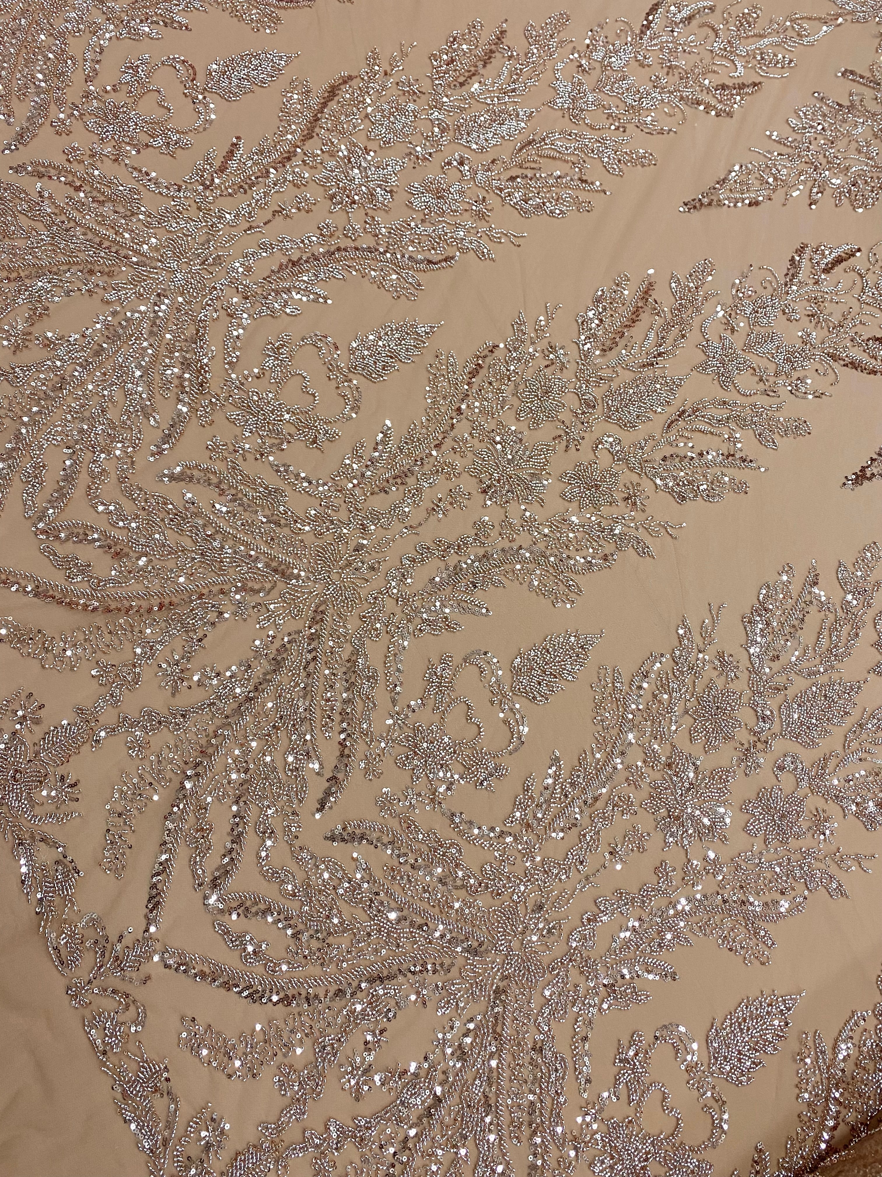 Csipke Couture Arany Rózsa Virágmintával, Gyöngyökkel és Flitterekkel