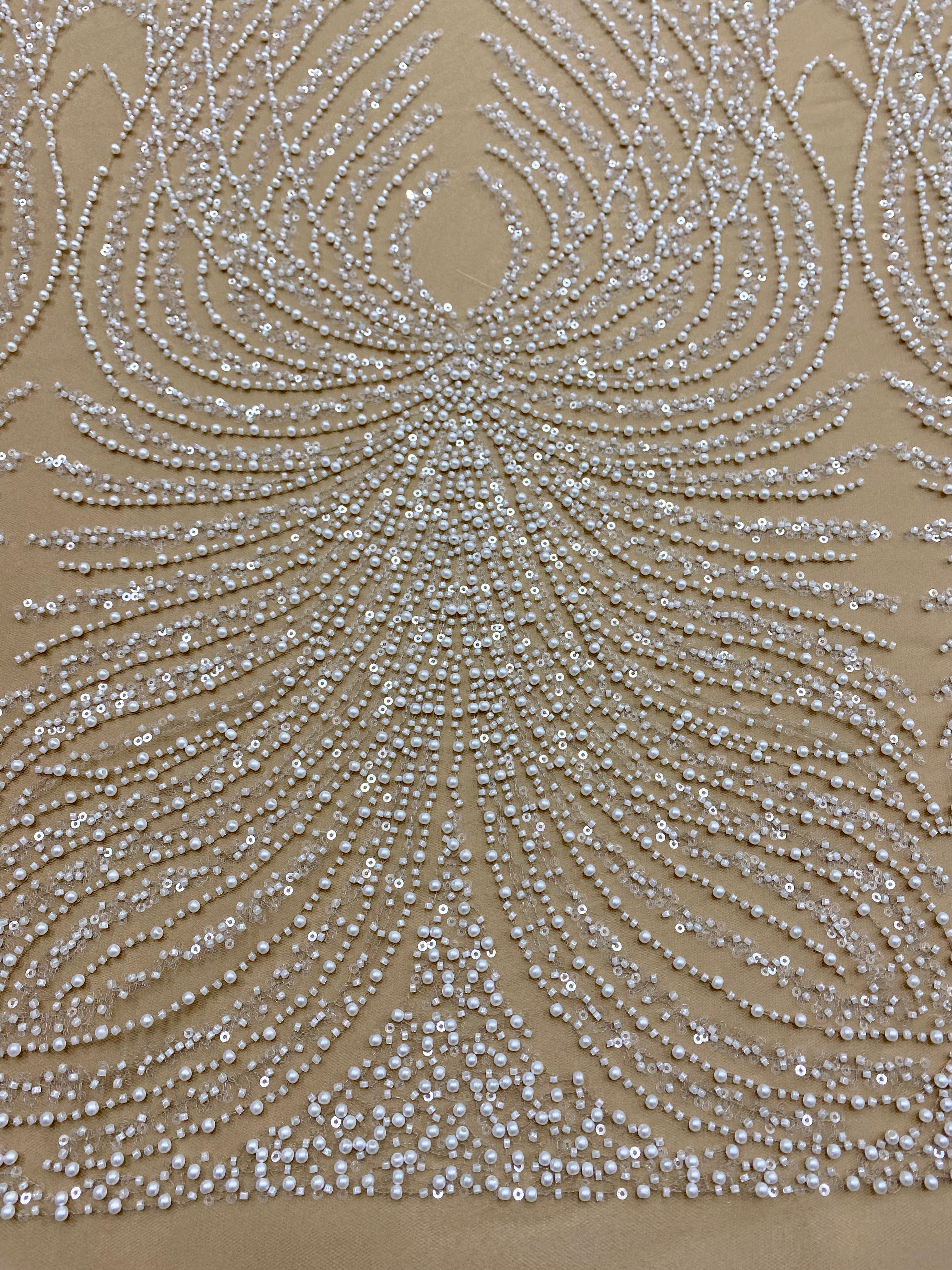 Dantela Couture Ivory cu Tulle Nude cu Panou, cu Perle, Margele si Paiete