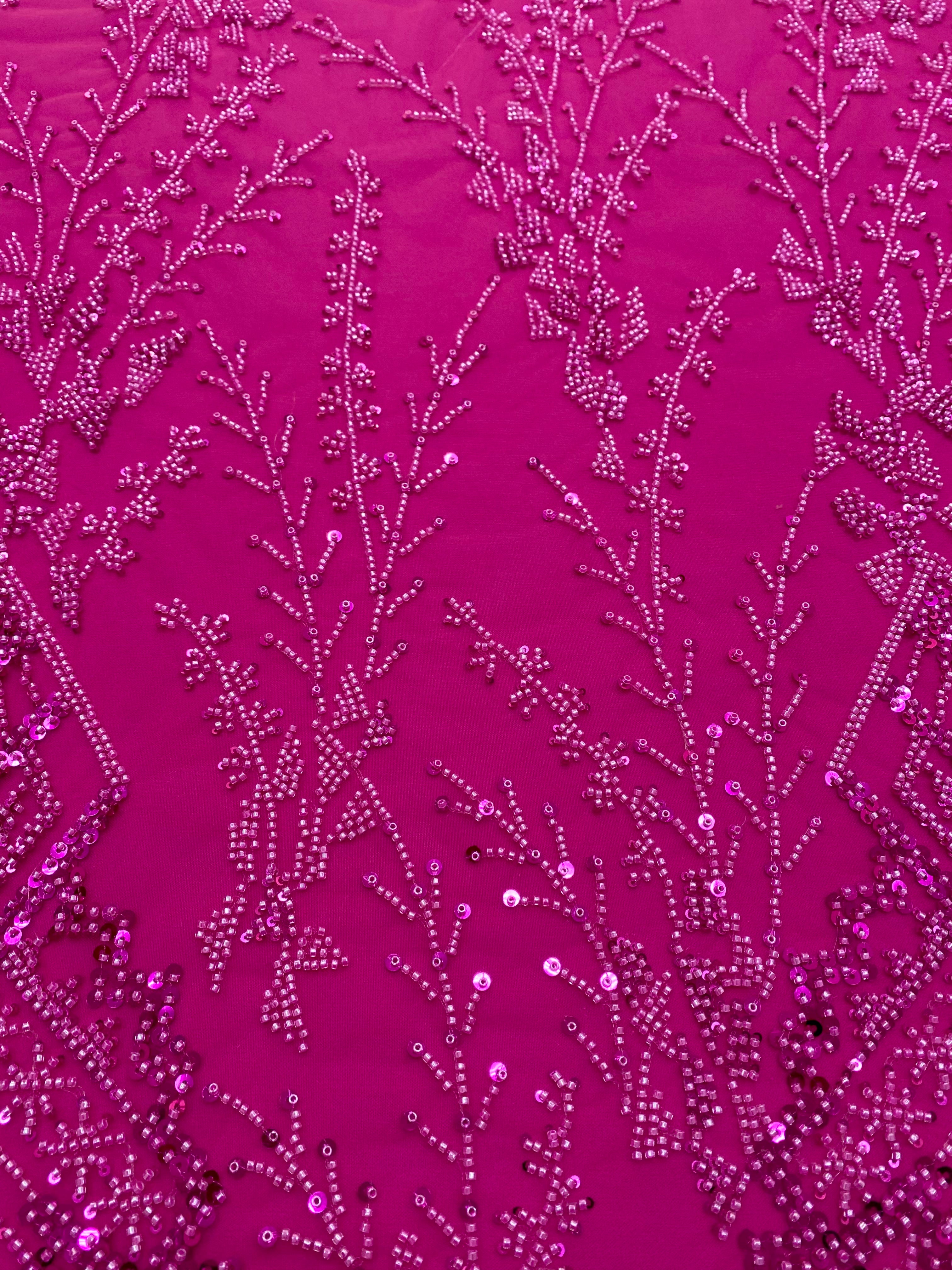 Dantela Couture Fucsia cu Model Geometric, cu Margele si Paiete