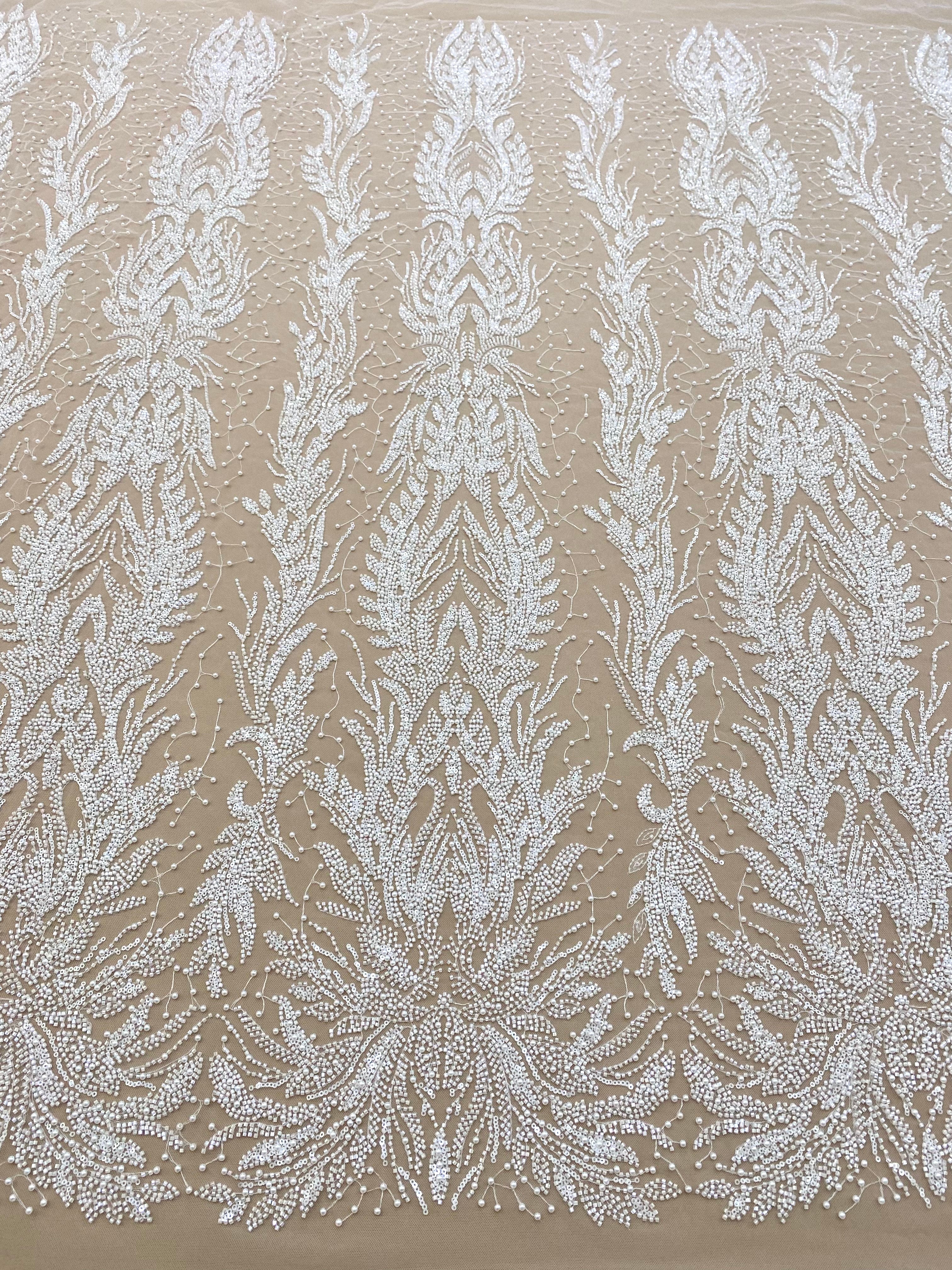 Dantela Couture Ivory cu Model Simetric, cu Perle, Margele si Paiete