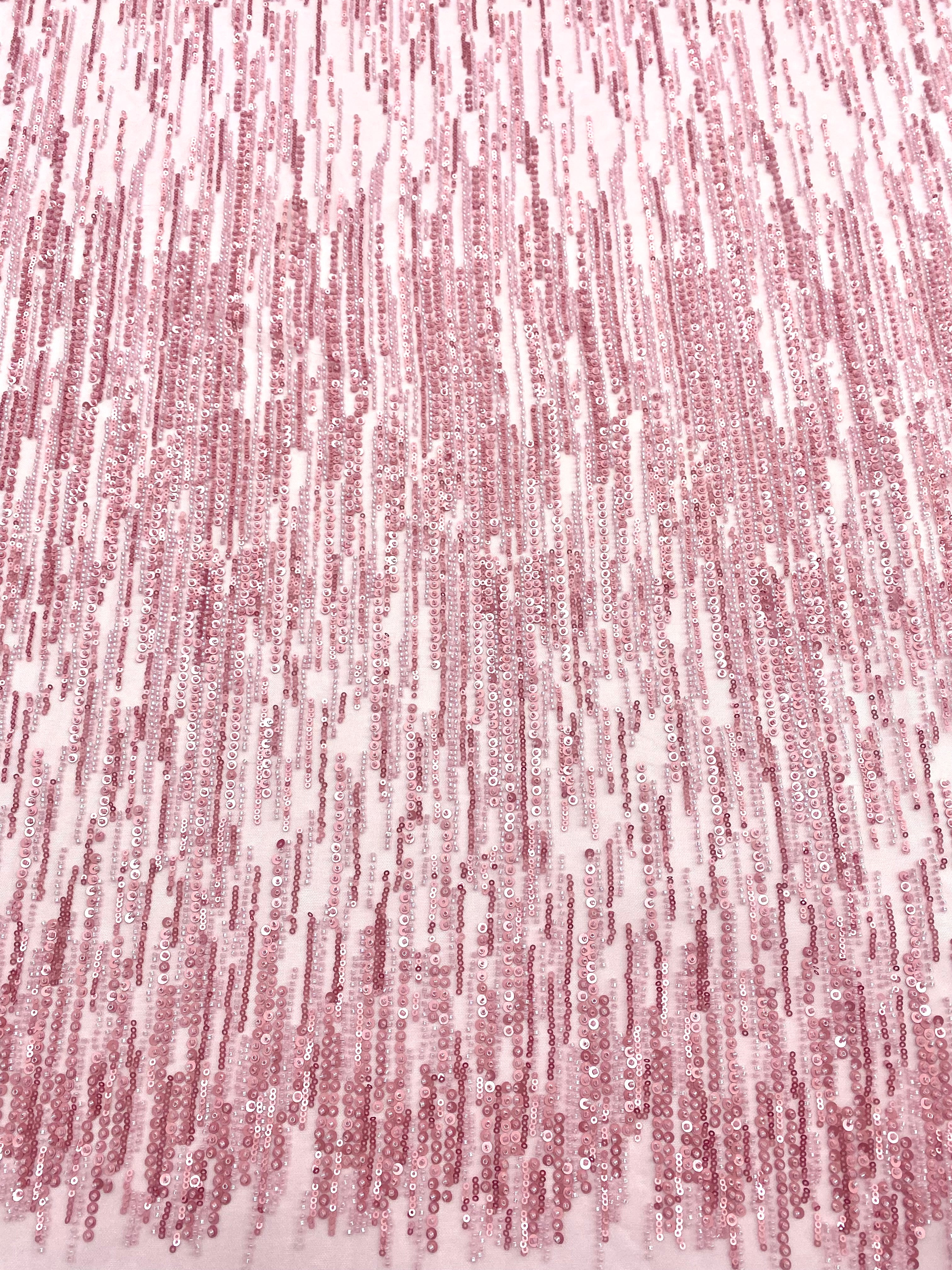Dantela Couture Roz cu Model Liniar, cu Margele si Paiete