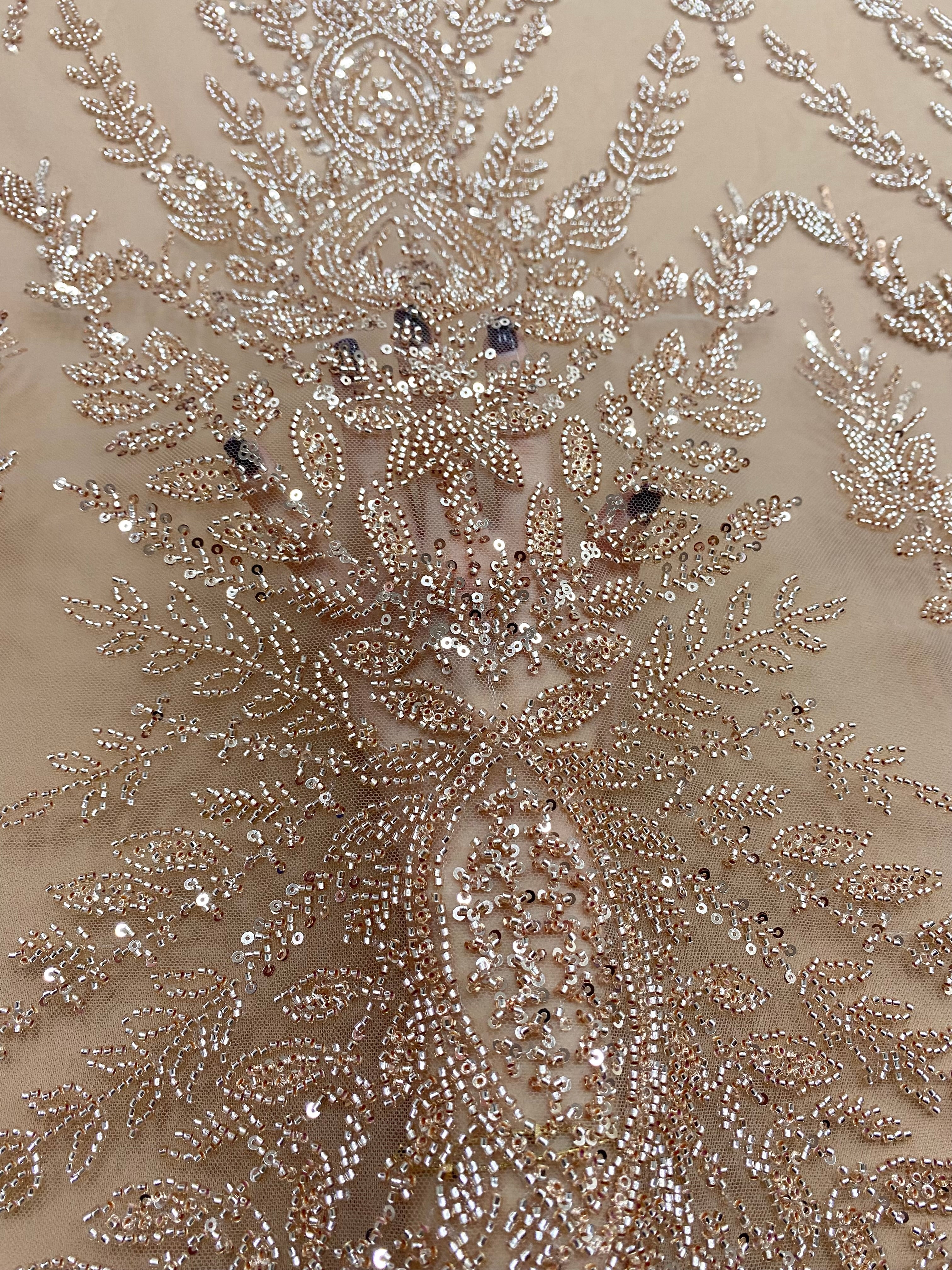 Dantela Couture Auriu Rose cu Model Simetric, cu Margele si Paiete