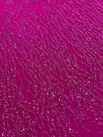 Dantela Couture Fucsia gyöngysorokkal, gyöngyökkel és flitterekkel