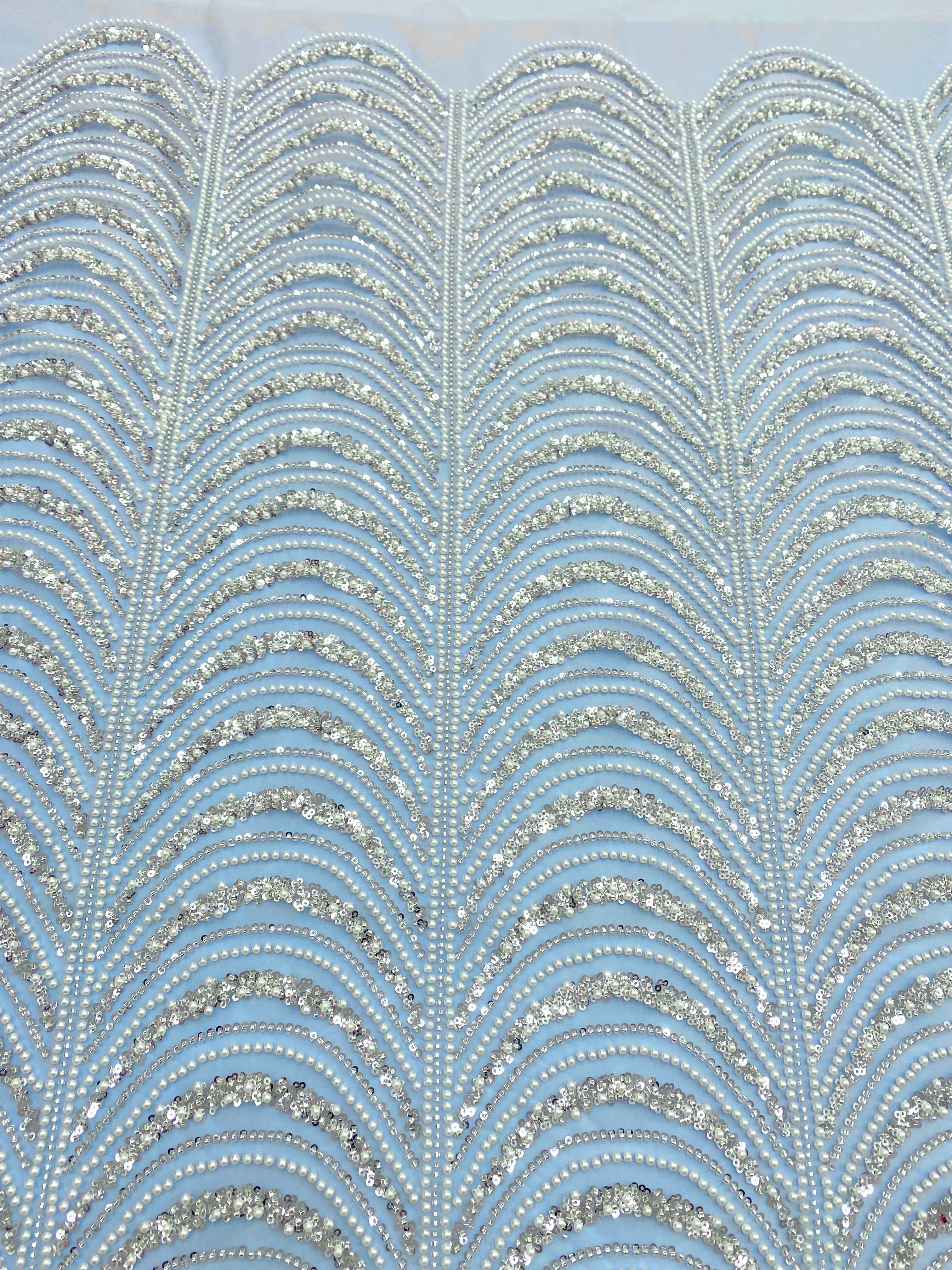 Dantela Couture Argintie pe Tulle Bleu cu Model Geometric, cu Perle, Margele si Paiete