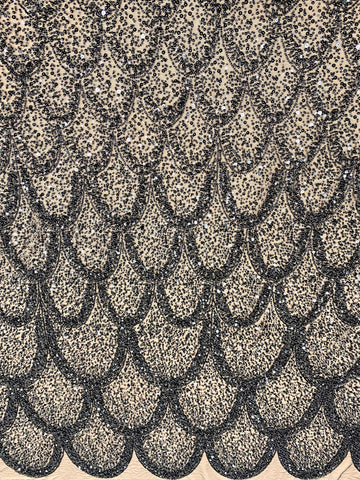 Dantela Couture Neagra cu Model Geometric, cu Perle, Margele si Paiete