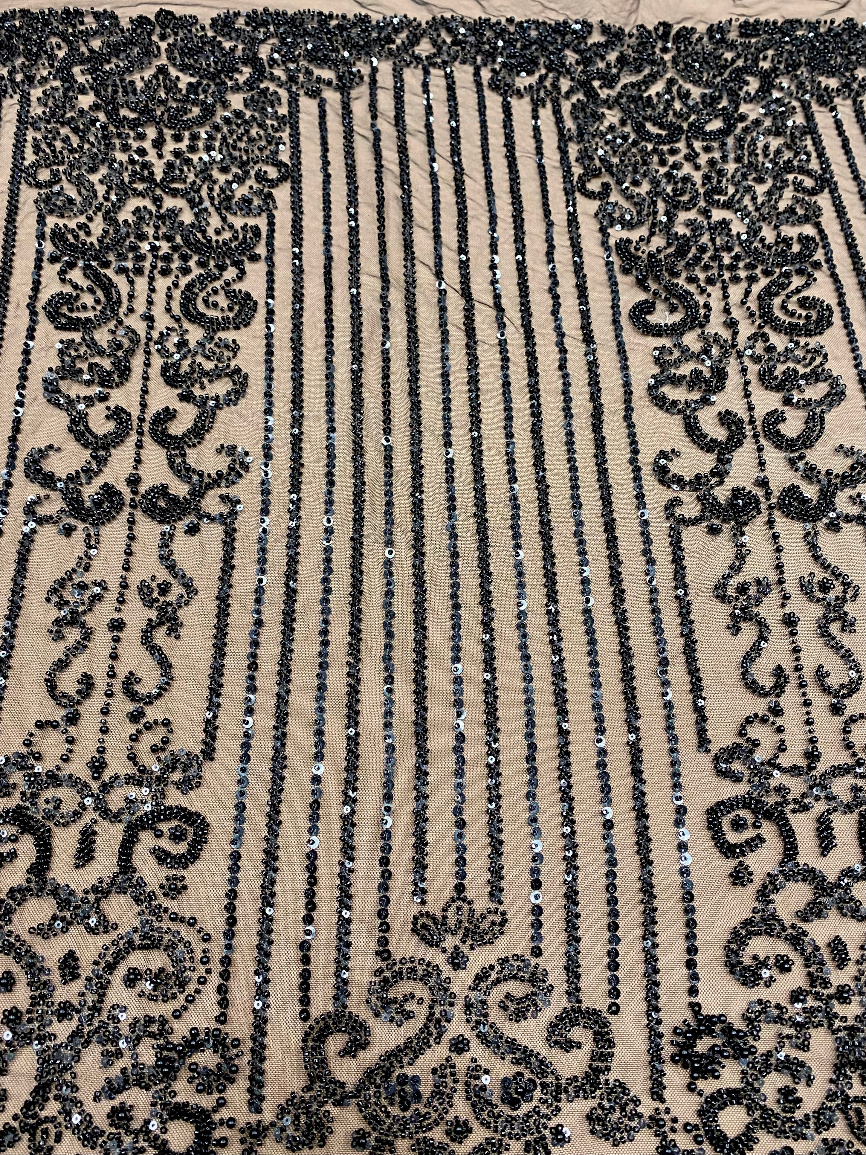 Dantela Couture Neagra cu Model Geometric, cu Perle, Margele si Paiete