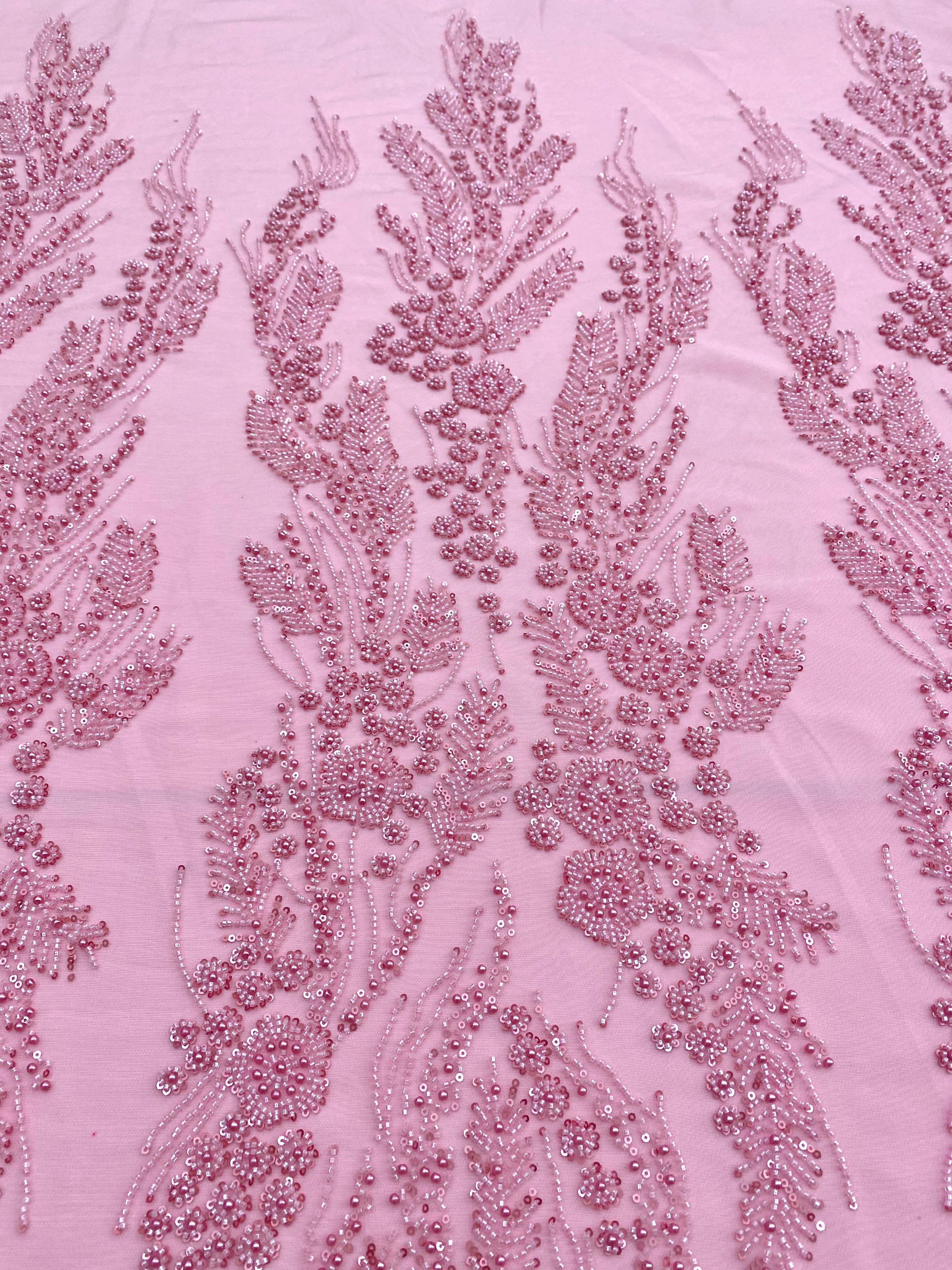 Dantela Couture Roz cu Model Floral, Perle, Margele si Paiete
