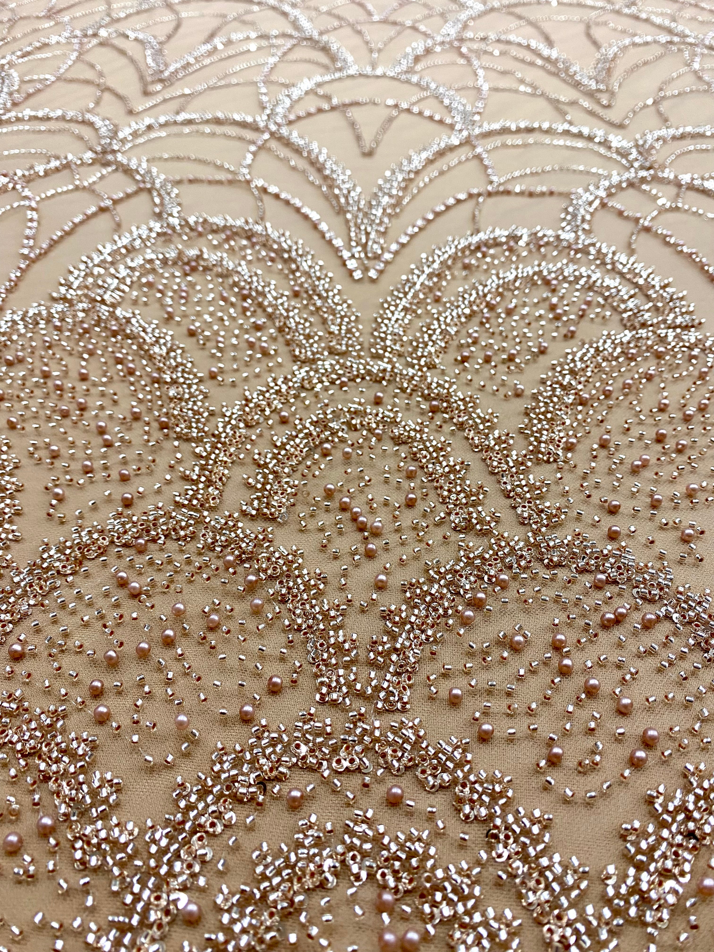 Dantela Couture Auriu Rose cu Model Geometric, cu Perle, Margele si Paiete