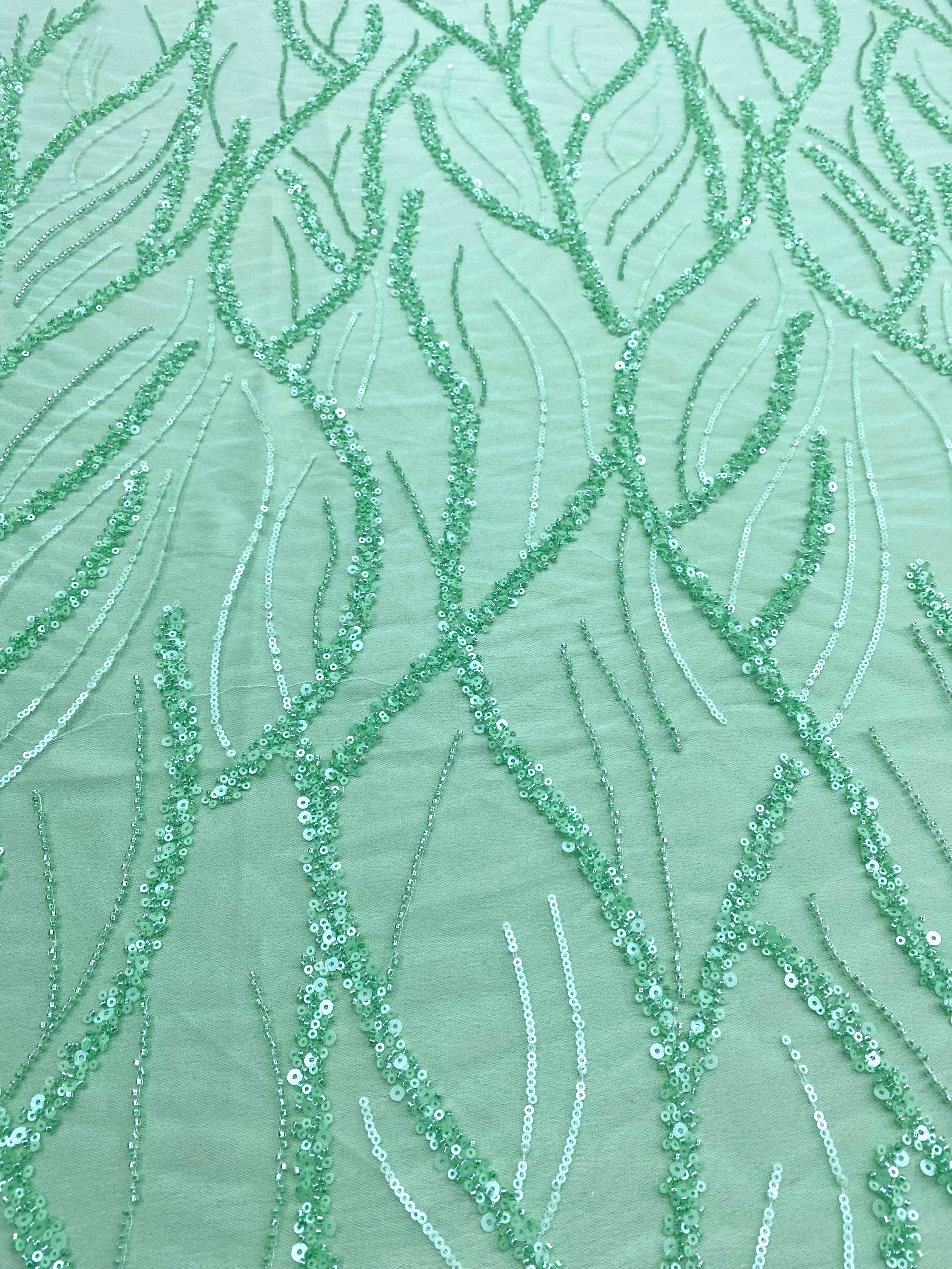 Dantela Couture Verde Menta cu Siraguri, cu Margele si Paiete