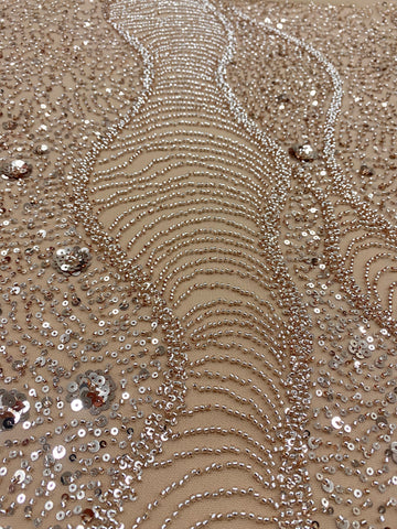 Dantela Couture Arany Rose geometriai mintával és virágokkal, gyöngyökkel és flitterekkel