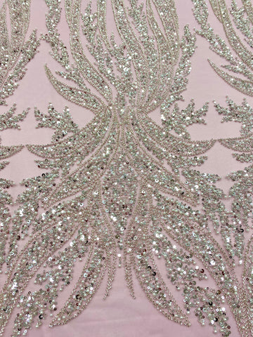 Dantela Couture Argintie pe Tulle Roz cu Panou, cu Perle, Margele si Paiete