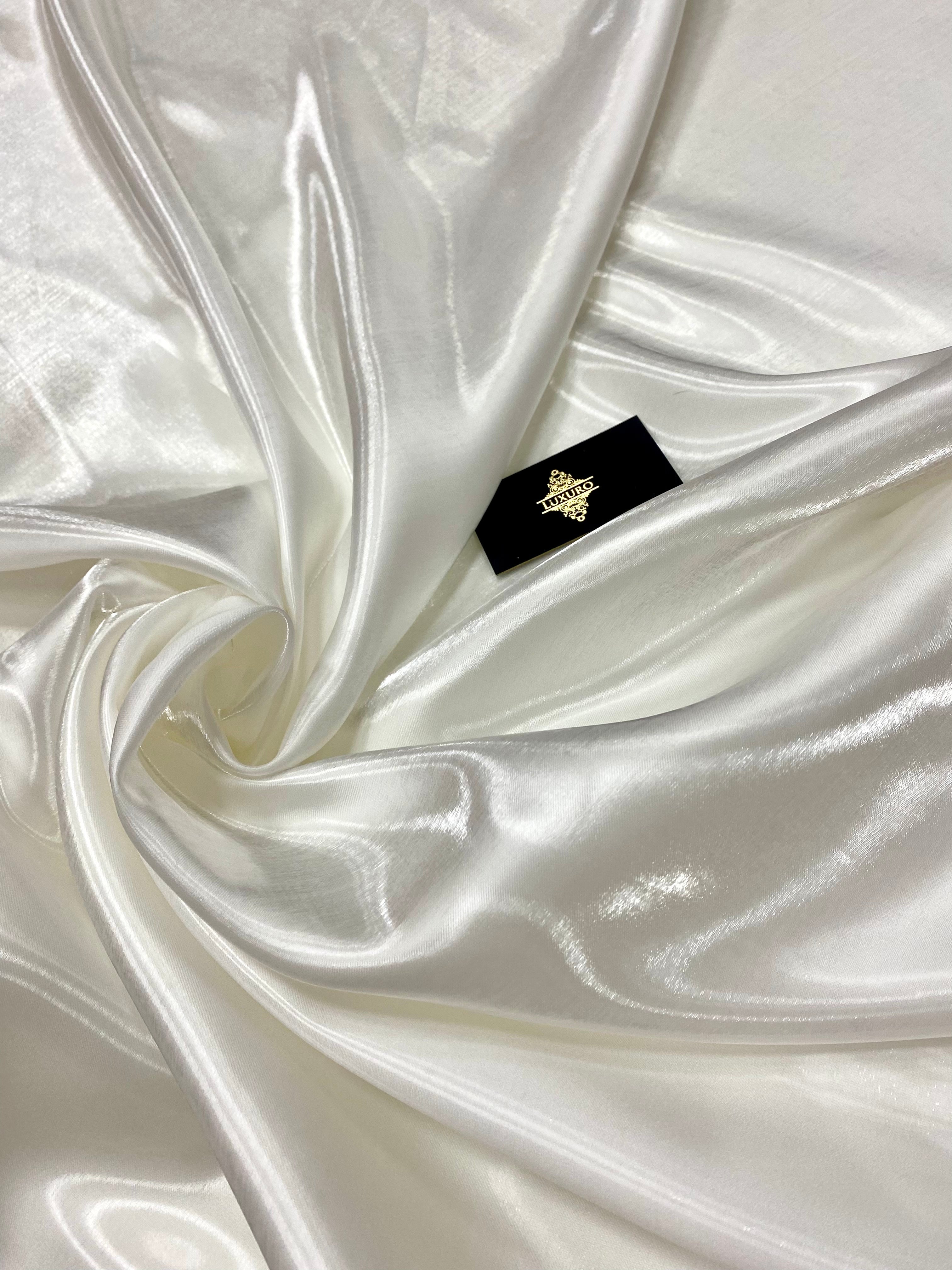 Satin Folyékony Fix Ivory