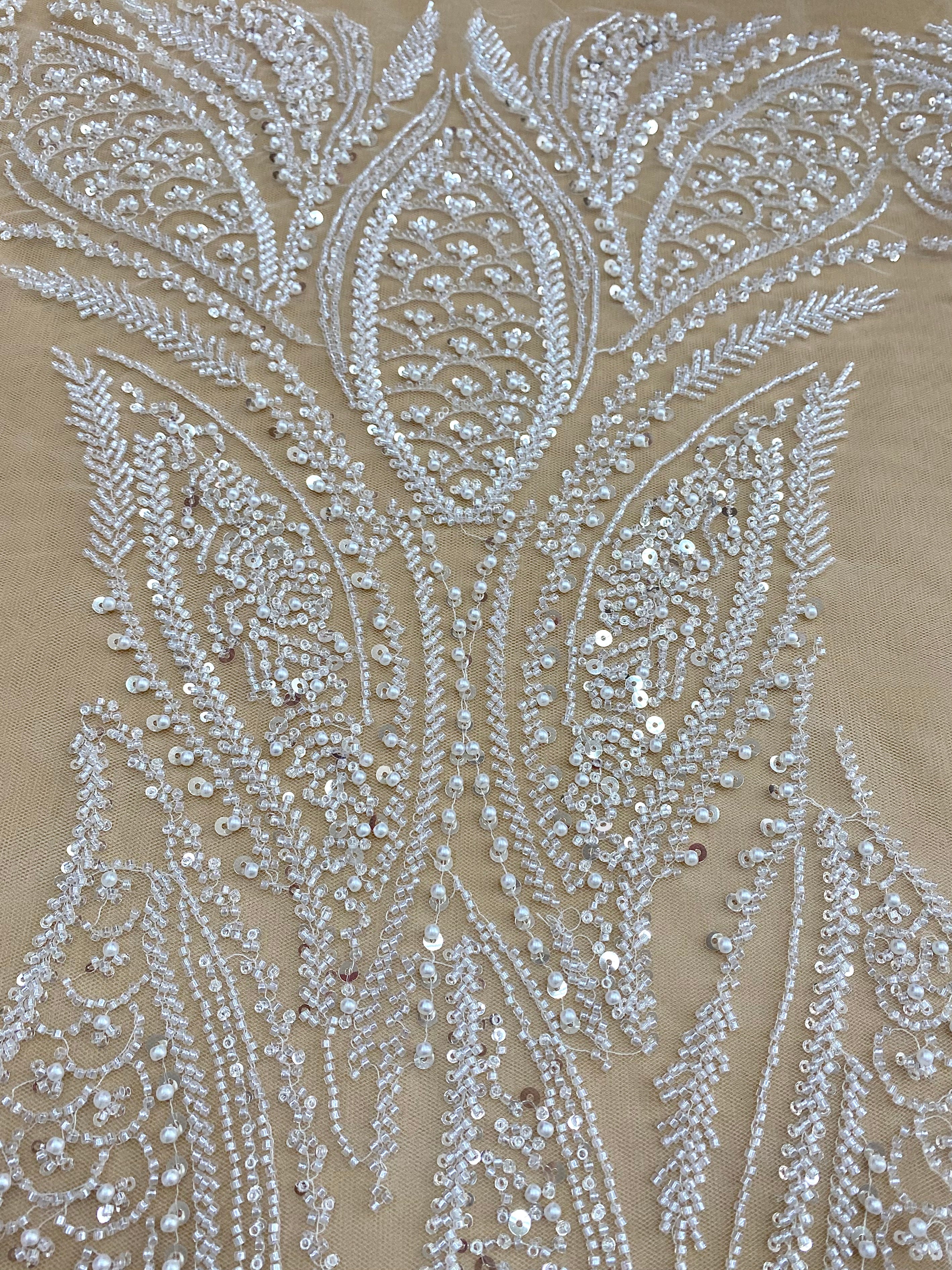 Dantela Couture Diamond gyöngyös, gyöngyökkel és flitterekkel díszített panellel