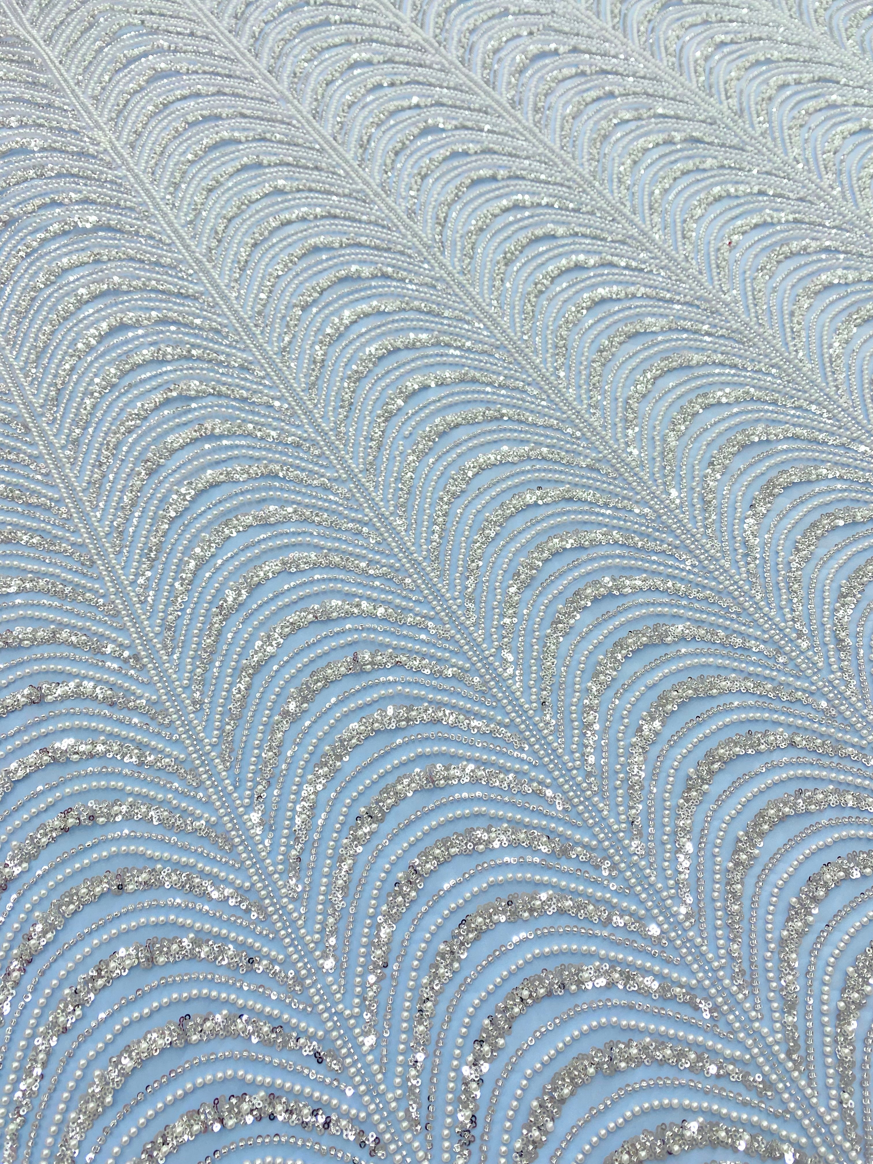 Dantela Couture Argintie pe Tulle Bleu cu Model Geometric, cu Perle, Margele si Paiete