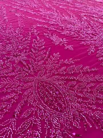 Dantela Couture Fucsia szimmetrikus mintával, gyöngyökkel és flitterekkel