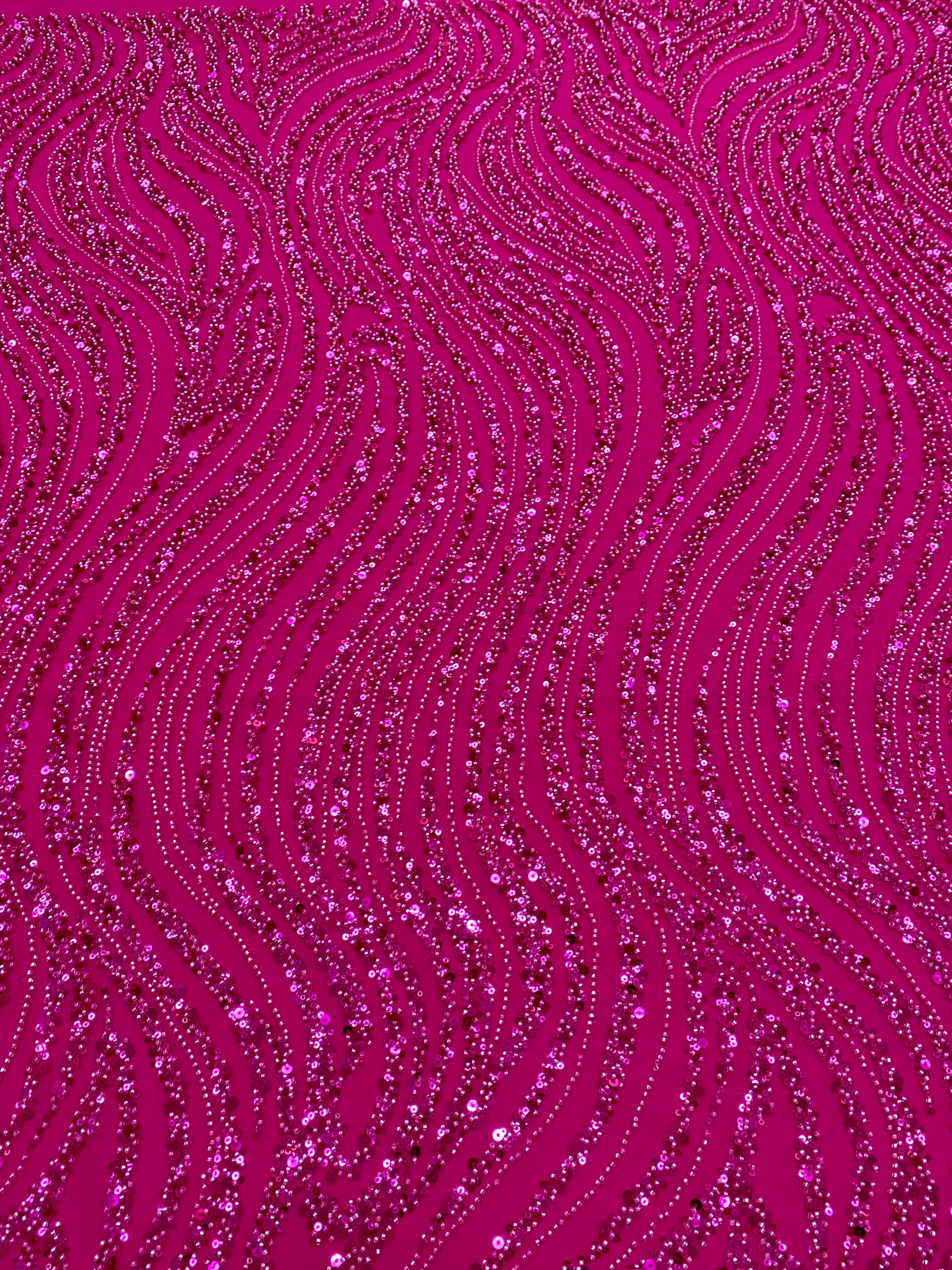 Dantela Couture Fucsia lineáris mintával, gyöngyökkel és flitterekkel