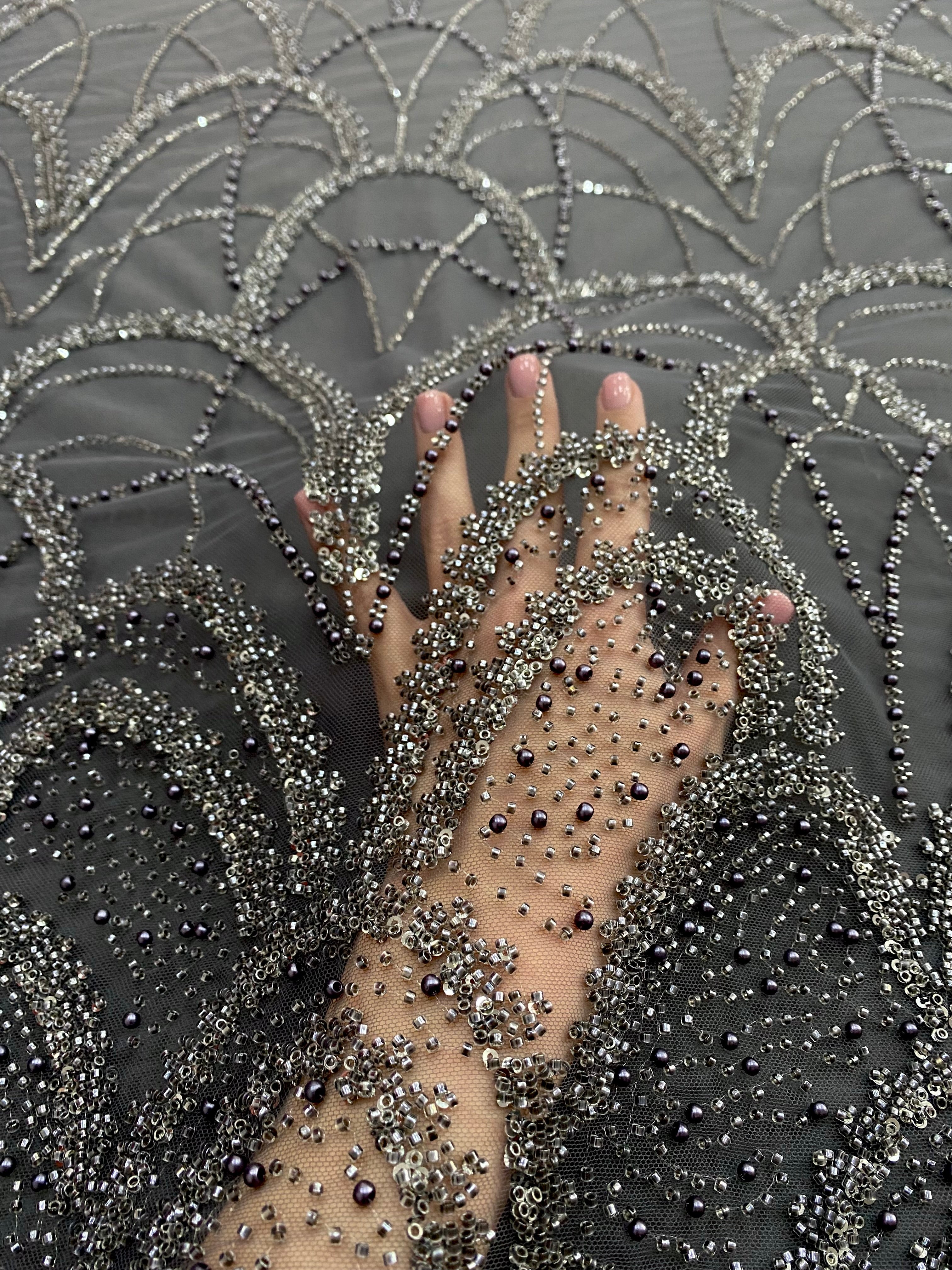 Dantela Couture Gri Antracit cu Model Geometric, cu Perle, Margele si Paiete