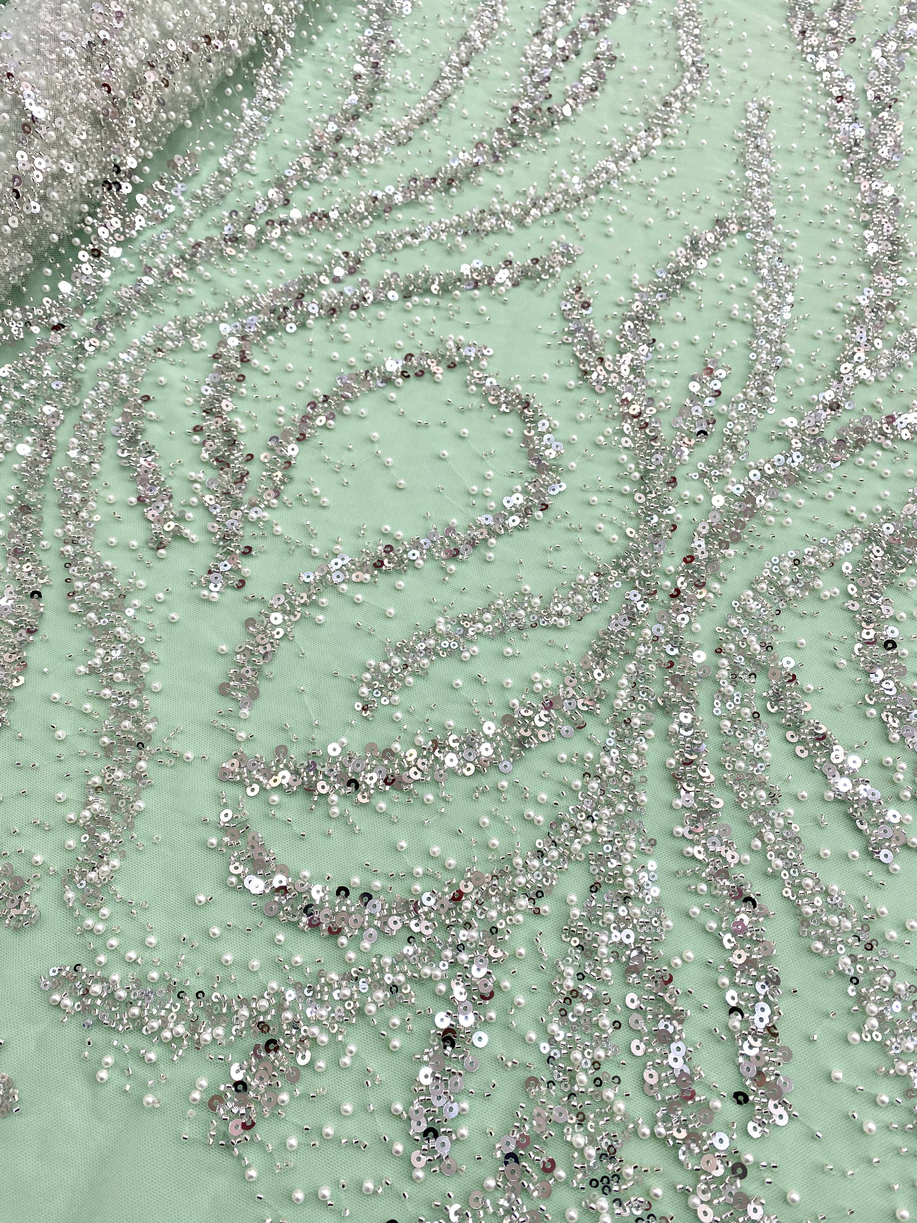 Dantela Couture Argintie pe Tulle Verde Menta cu Perle, Margele si Paiete