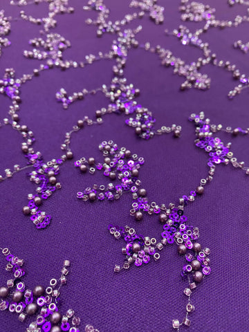 Dantela Couture Sötétlila Gyöngyökkel, Gyöngyökkel és Flitterekkel