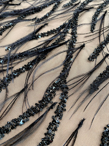 Dantela Couture Neagra cu Pene de Strut, cu Siraguri, cu Margele si Paiete