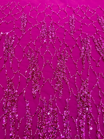 Dantela Couture Fucsia gyöngysorokkal, gyöngyökkel és flitterekkel