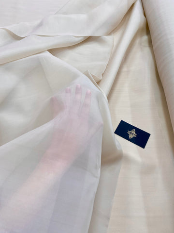 Organza világos bézs gyöngyház - 3 m szélesség