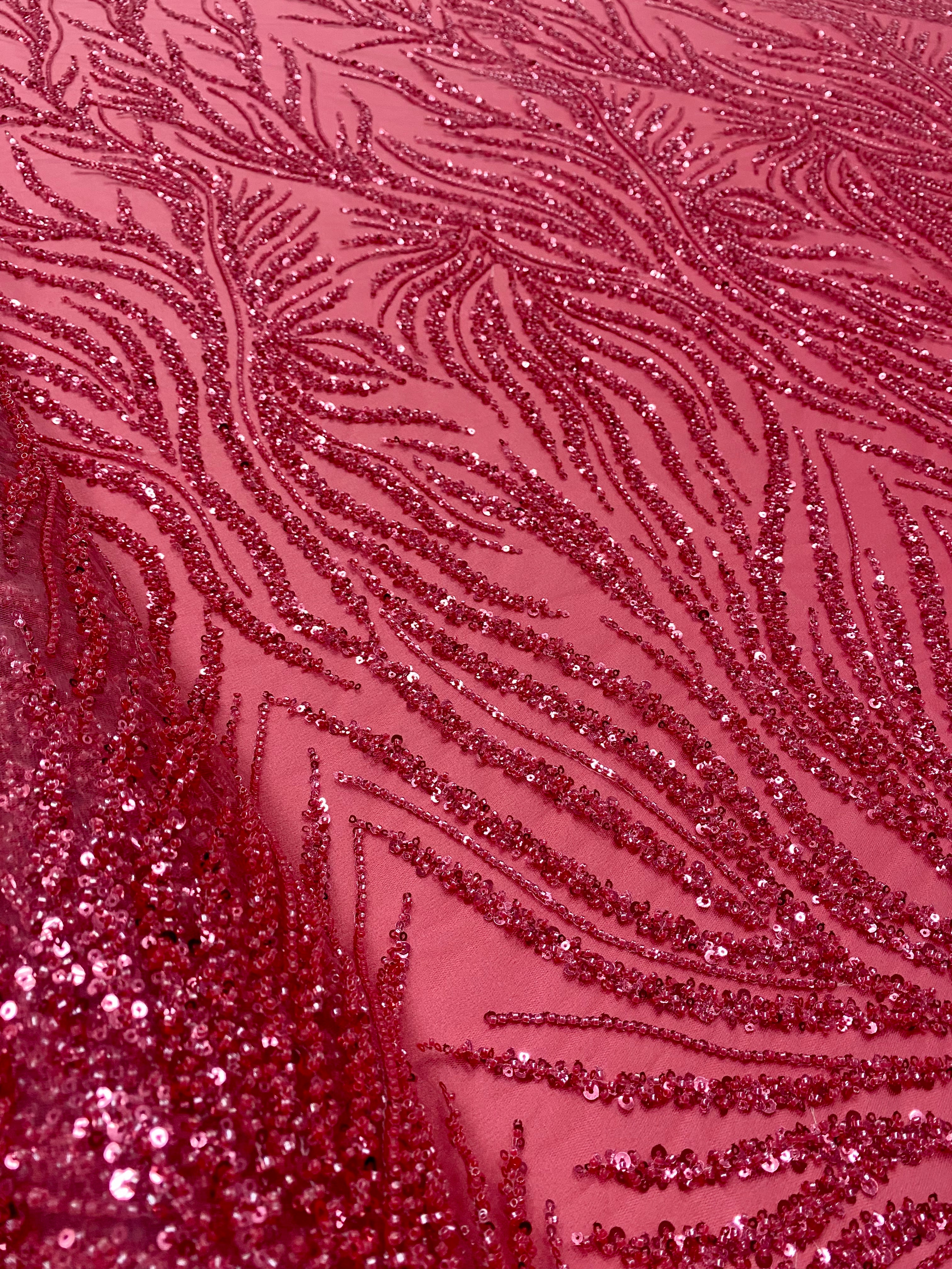 Dantela Couture Korallrózsaszín Gyöngyökkel és Flitterekkel