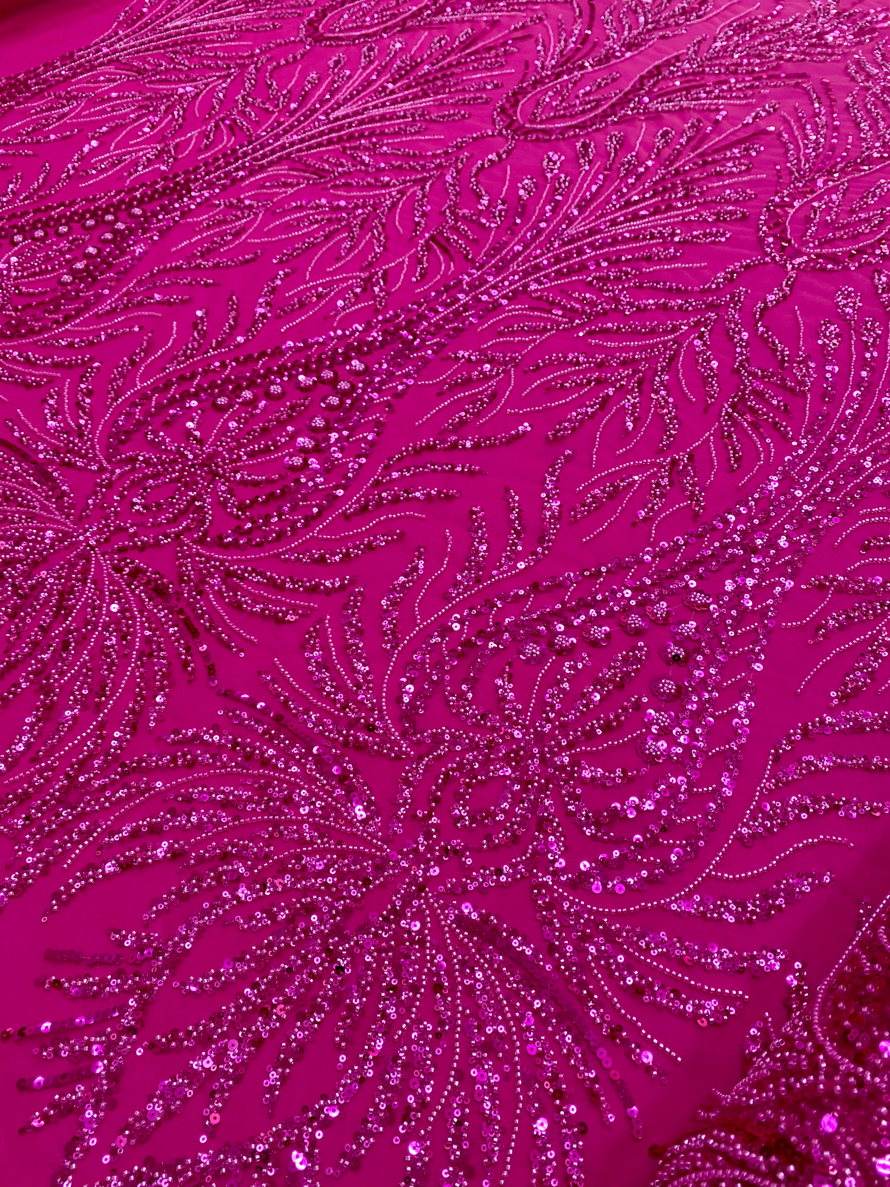 Dantela Couture Fucsia geometriai mintával, gyöngyökkel és flitterekkel