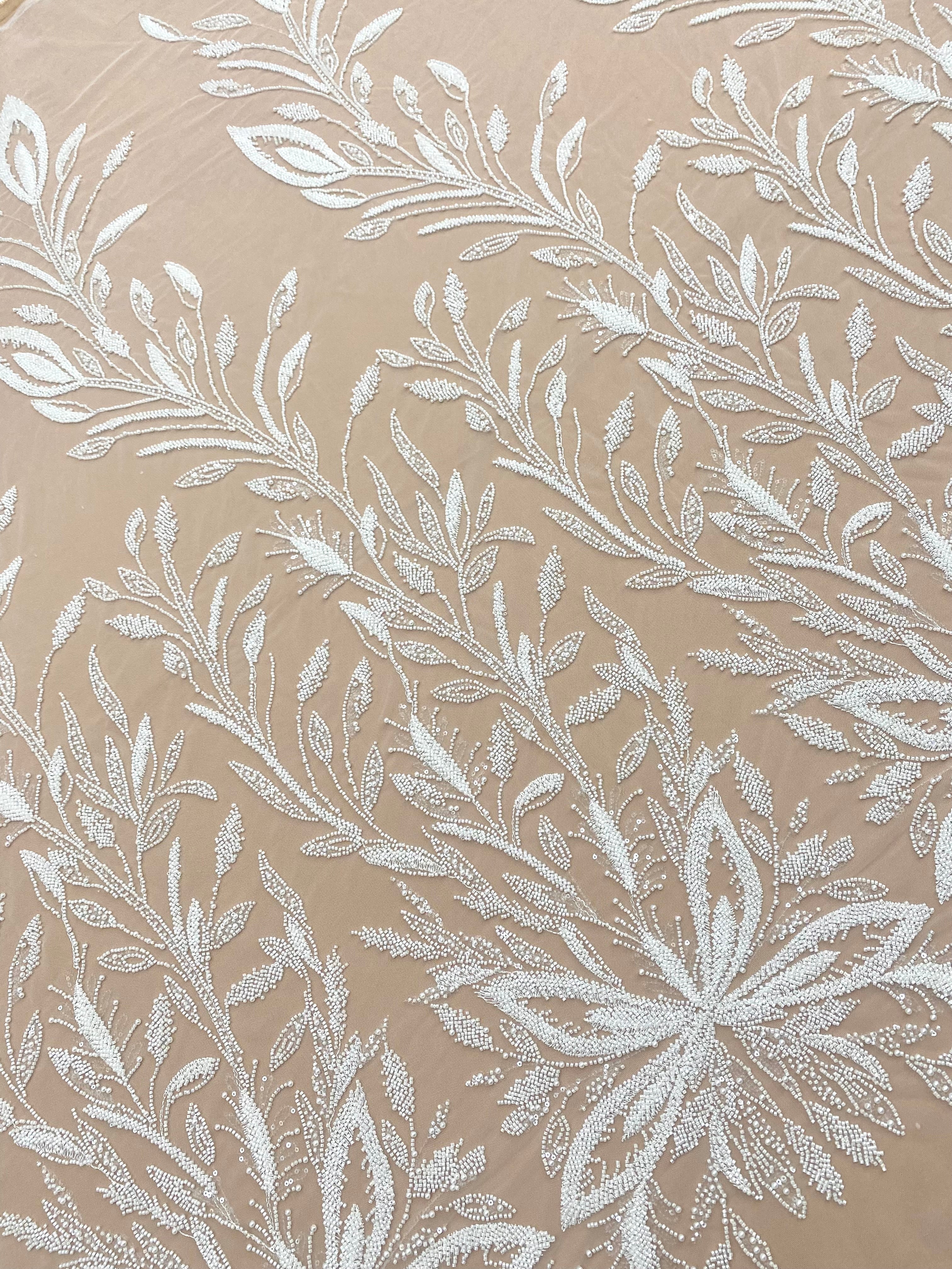 Dantela Couture Ivory cu Model Floral, cu Perle, Margele si Paiete