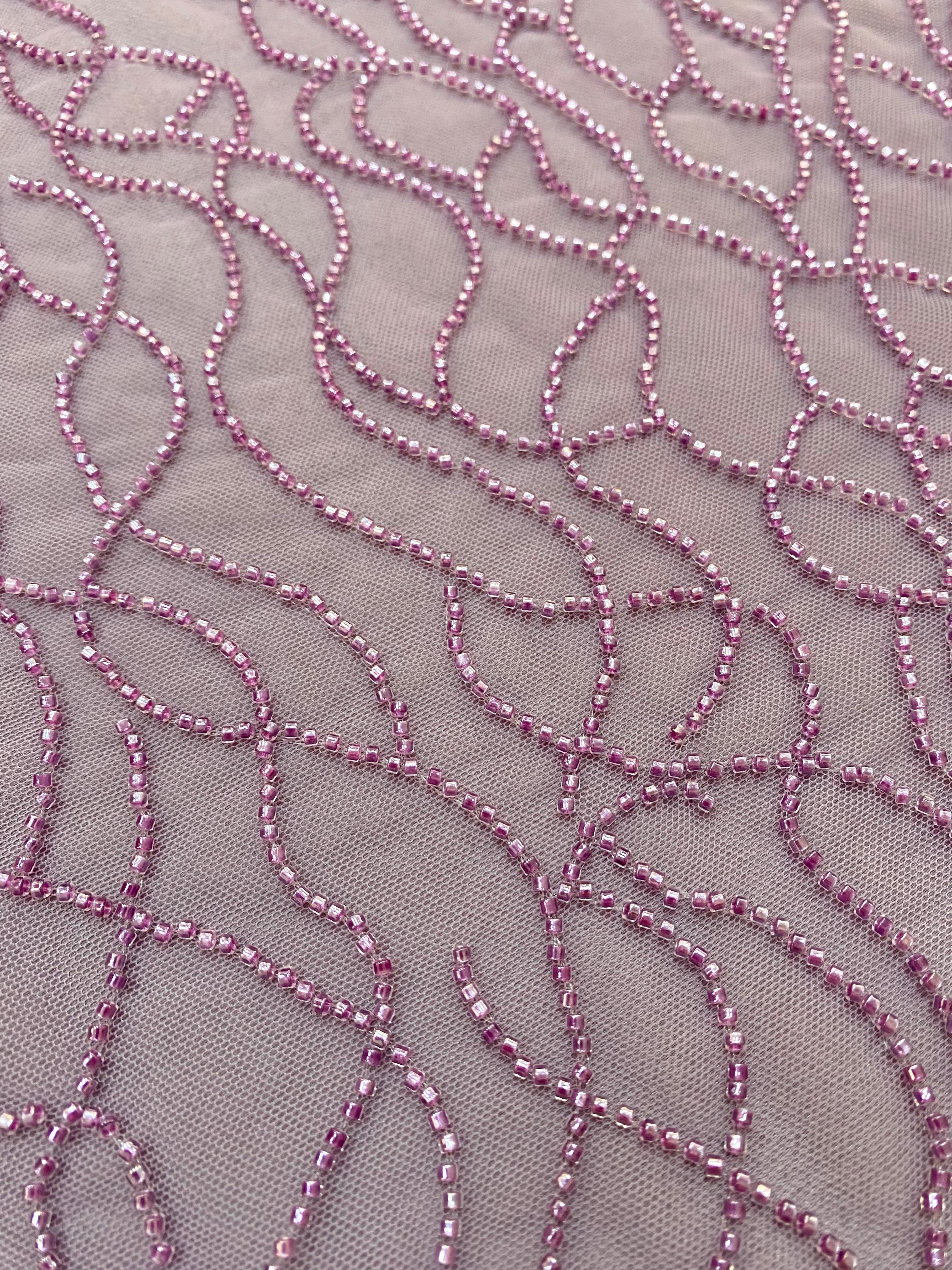 Dantela Couture Pudra cu Siraguri din Margele