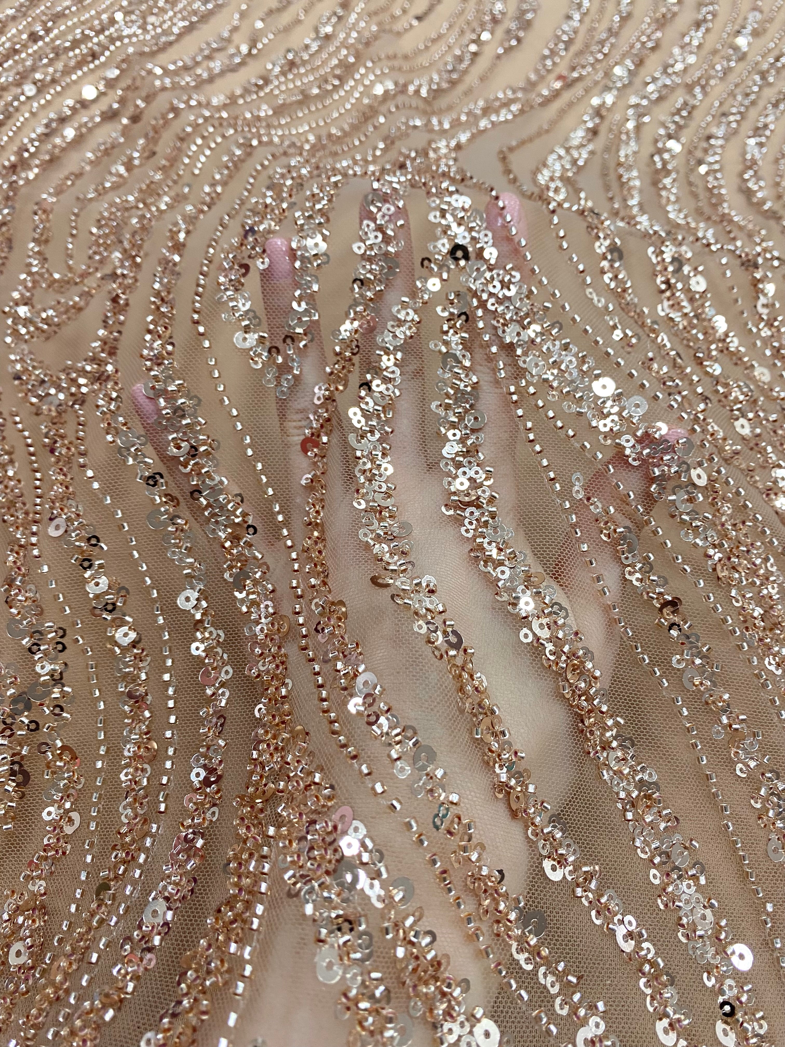 Dantela Couture Auriu Rose cu Model Liniar, cu Margele si Paiete