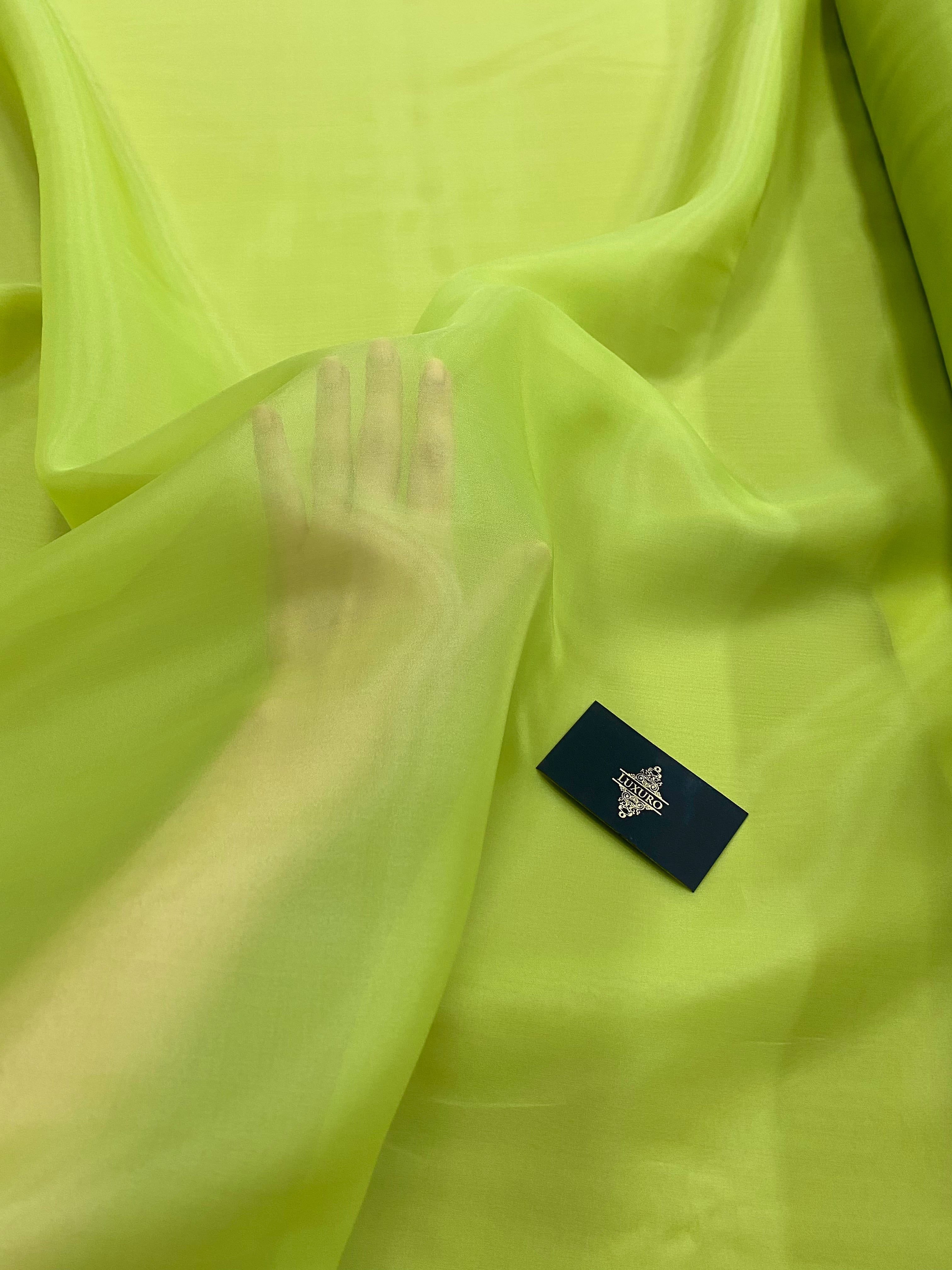 Organza gyöngyház pisztácia - 3 m szélesség