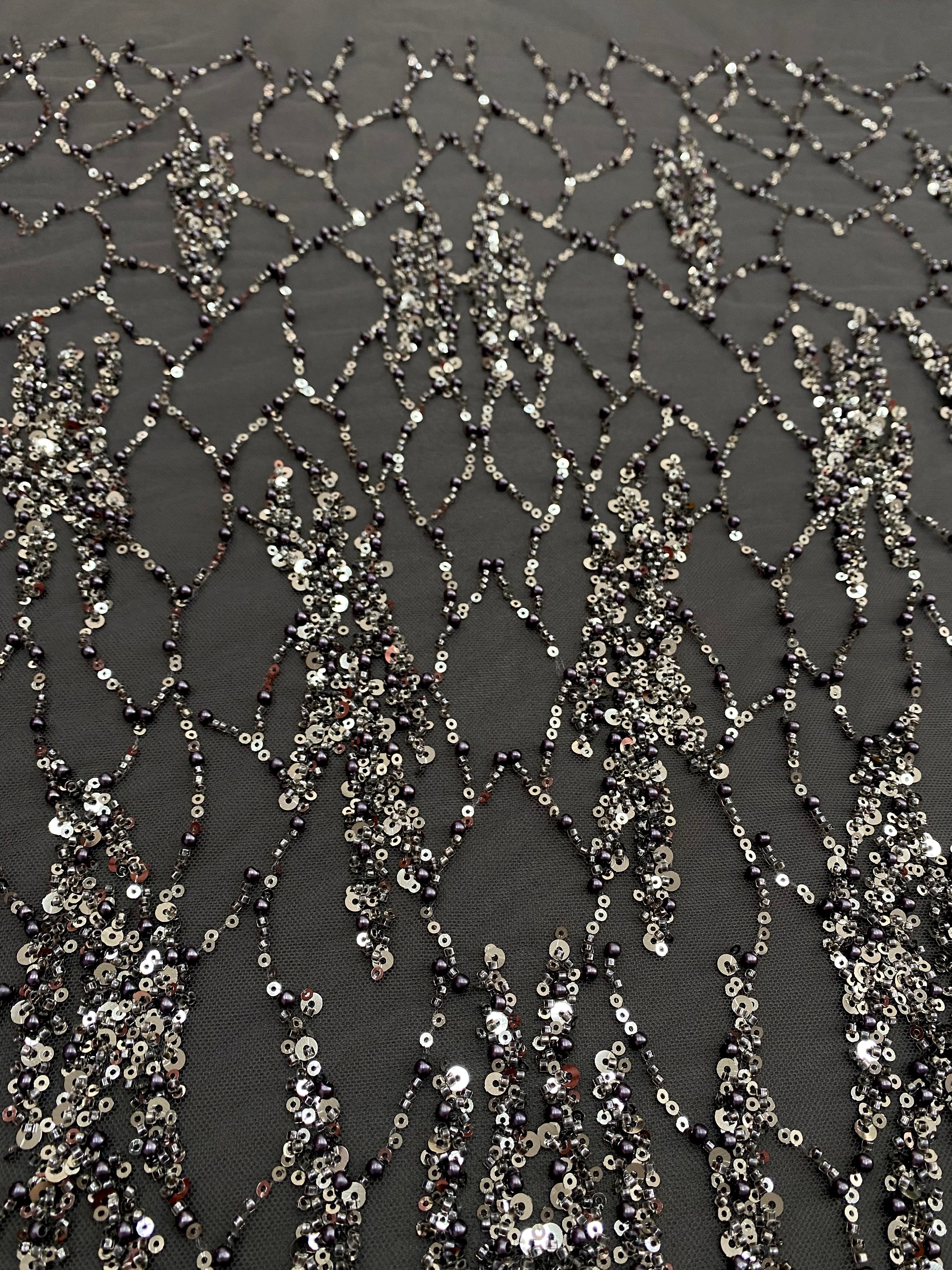 Dantela Couture Gri Antracit cu Siraguri cu Perle, Margele si Paiete