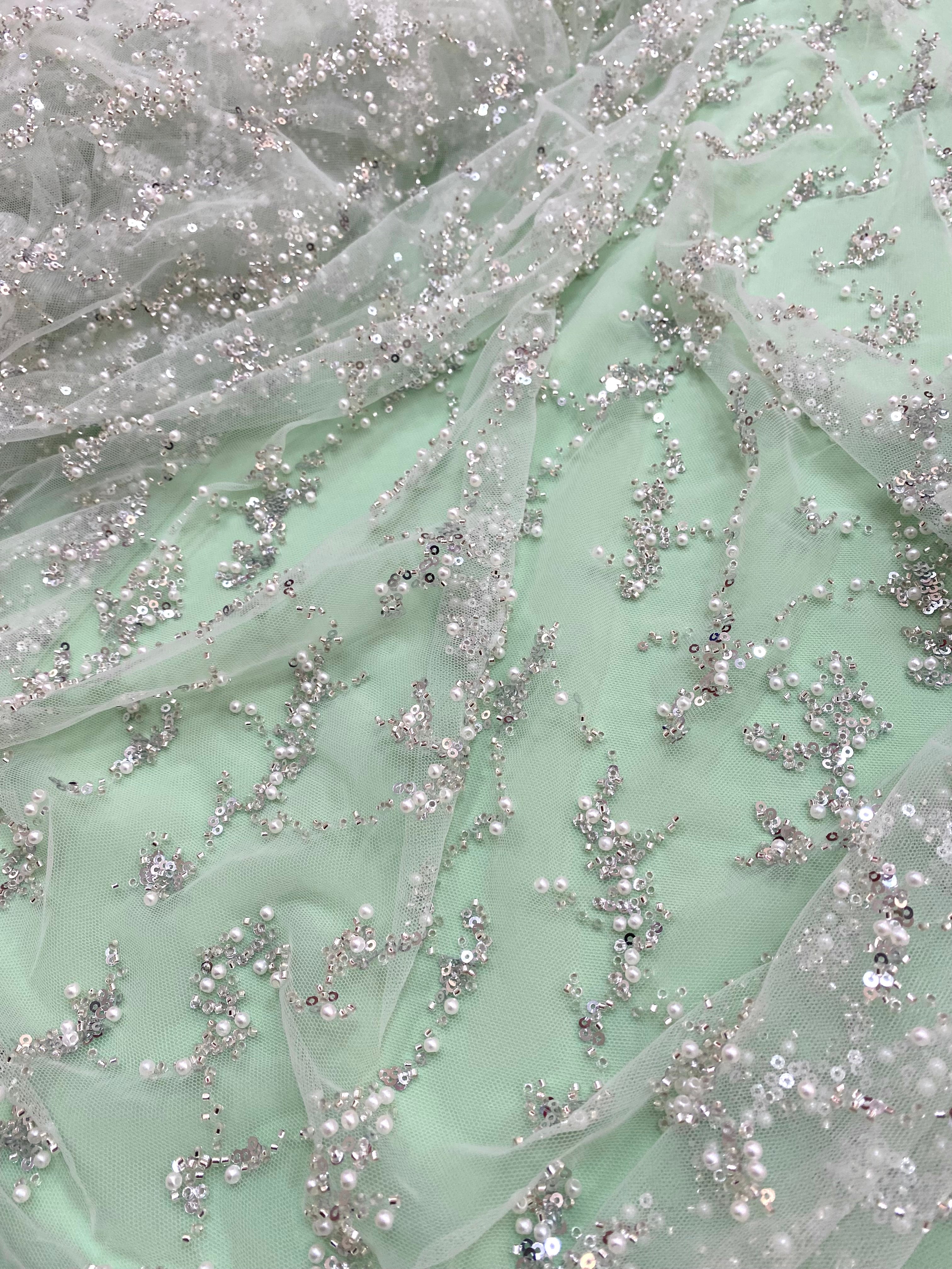 Dantela Couture Argintie pe Tulle Verde Menta cu Perle, Margele si Paiete