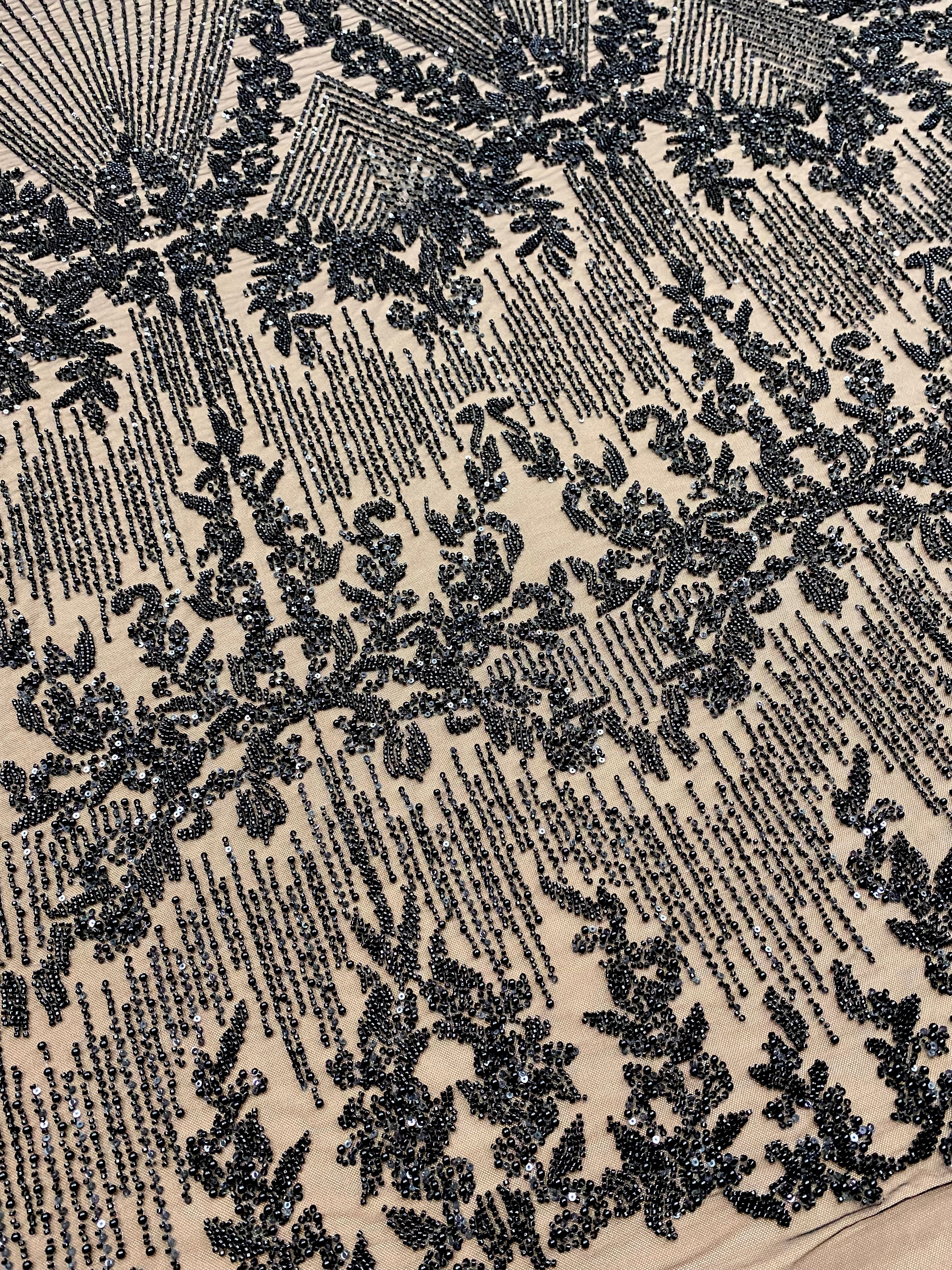 Dantela Couture Neagra cu Model Geometric, cu Perle, Margele si Paiete