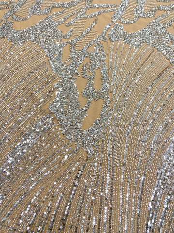 Csipke Couture ezüst tüll nude alapon geometrikus mintával, gyöngyökkel és flitterekkel