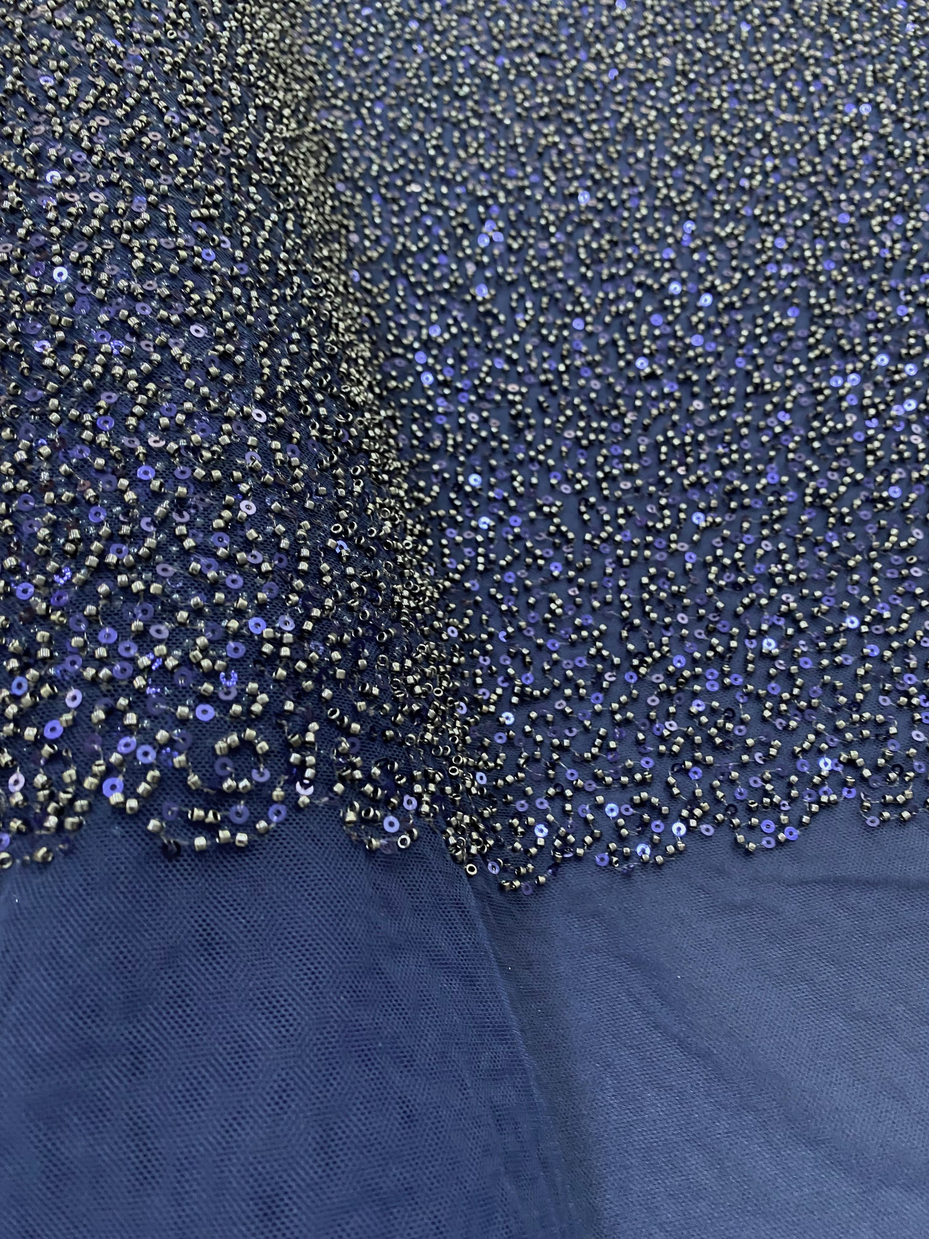 Dantela Couture Tengerészkék Általános Mintával, Gyöngyökkel és Flitterekkel