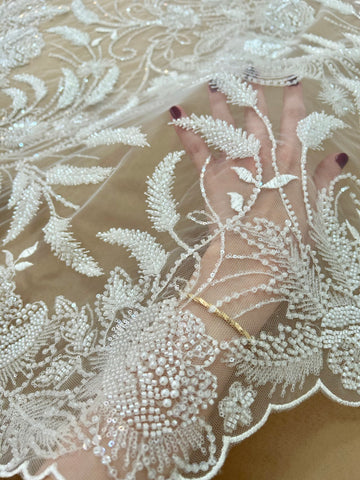 Dantela Ivory cu Model Floral, cu Perle, Margele si Paiete